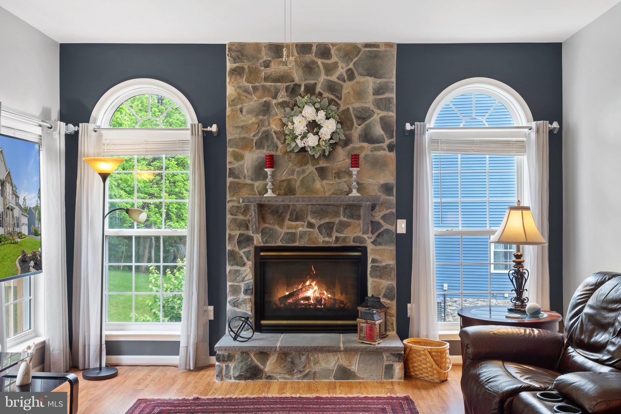 LOCUST HILL - Residential