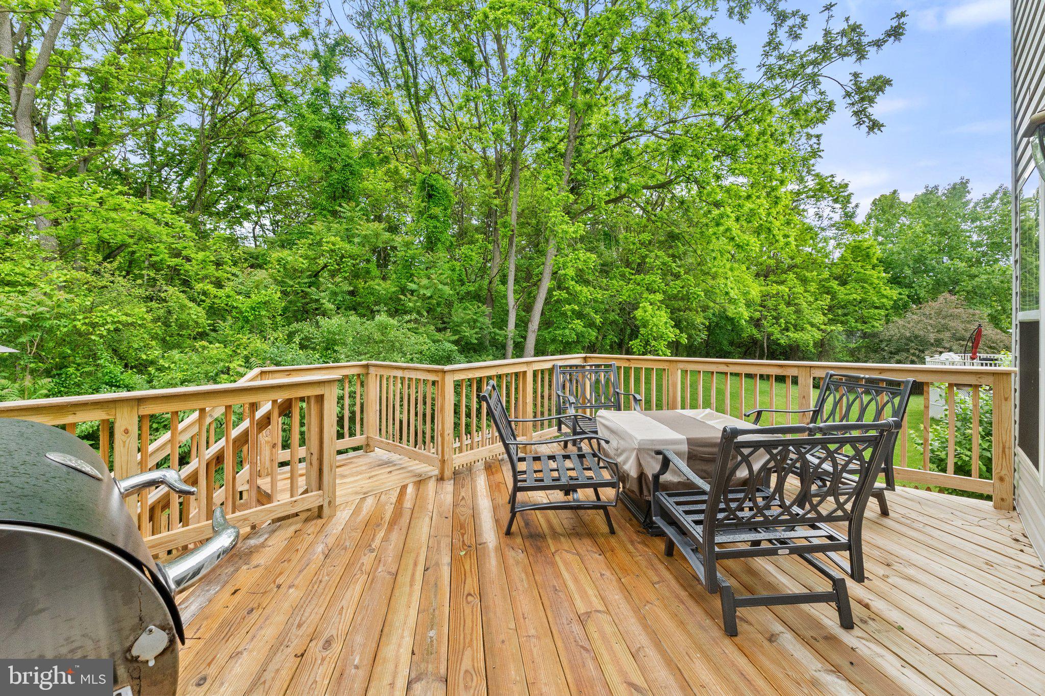 LOCUST HILL - Residential