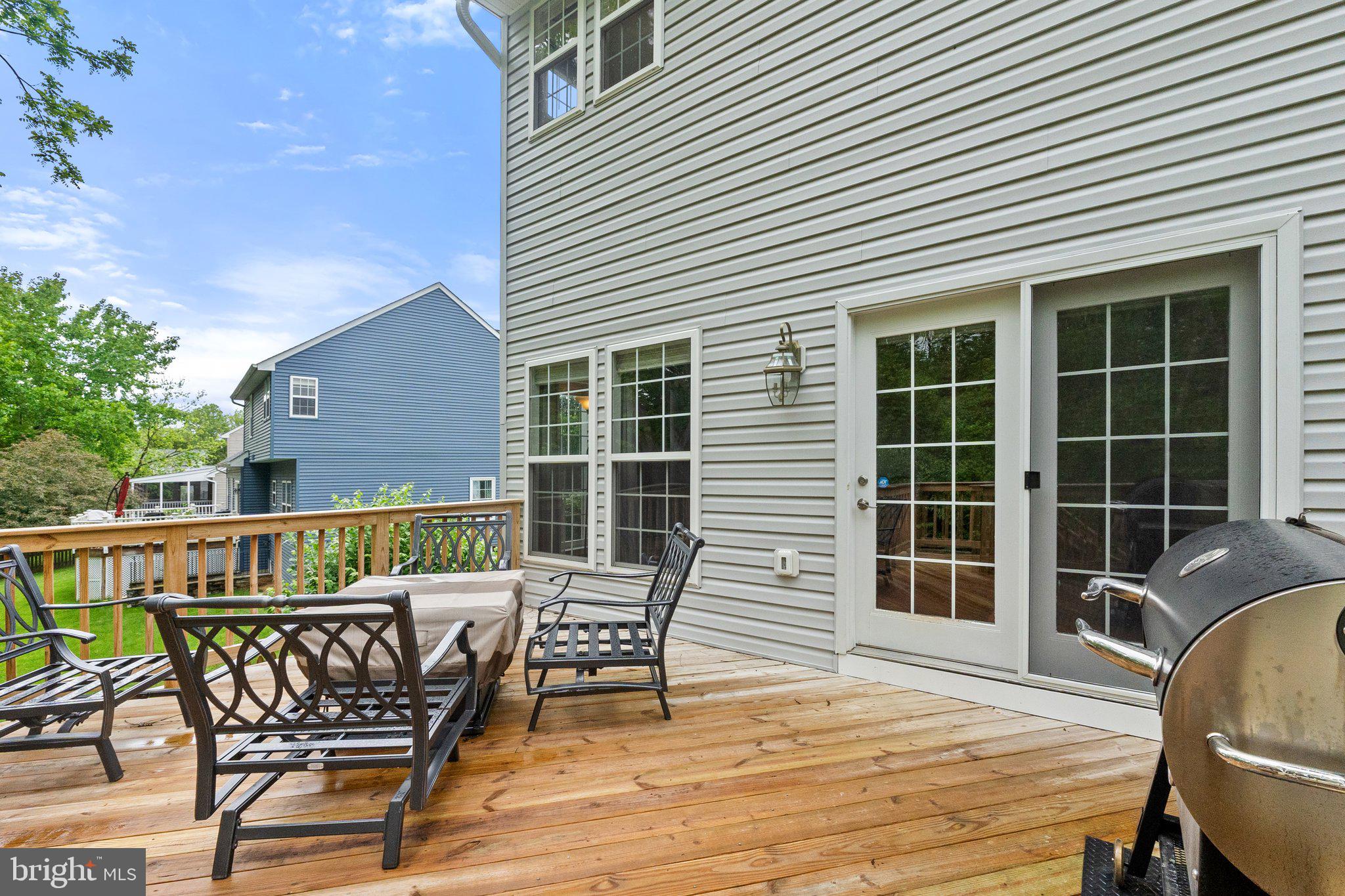 LOCUST HILL - Residential