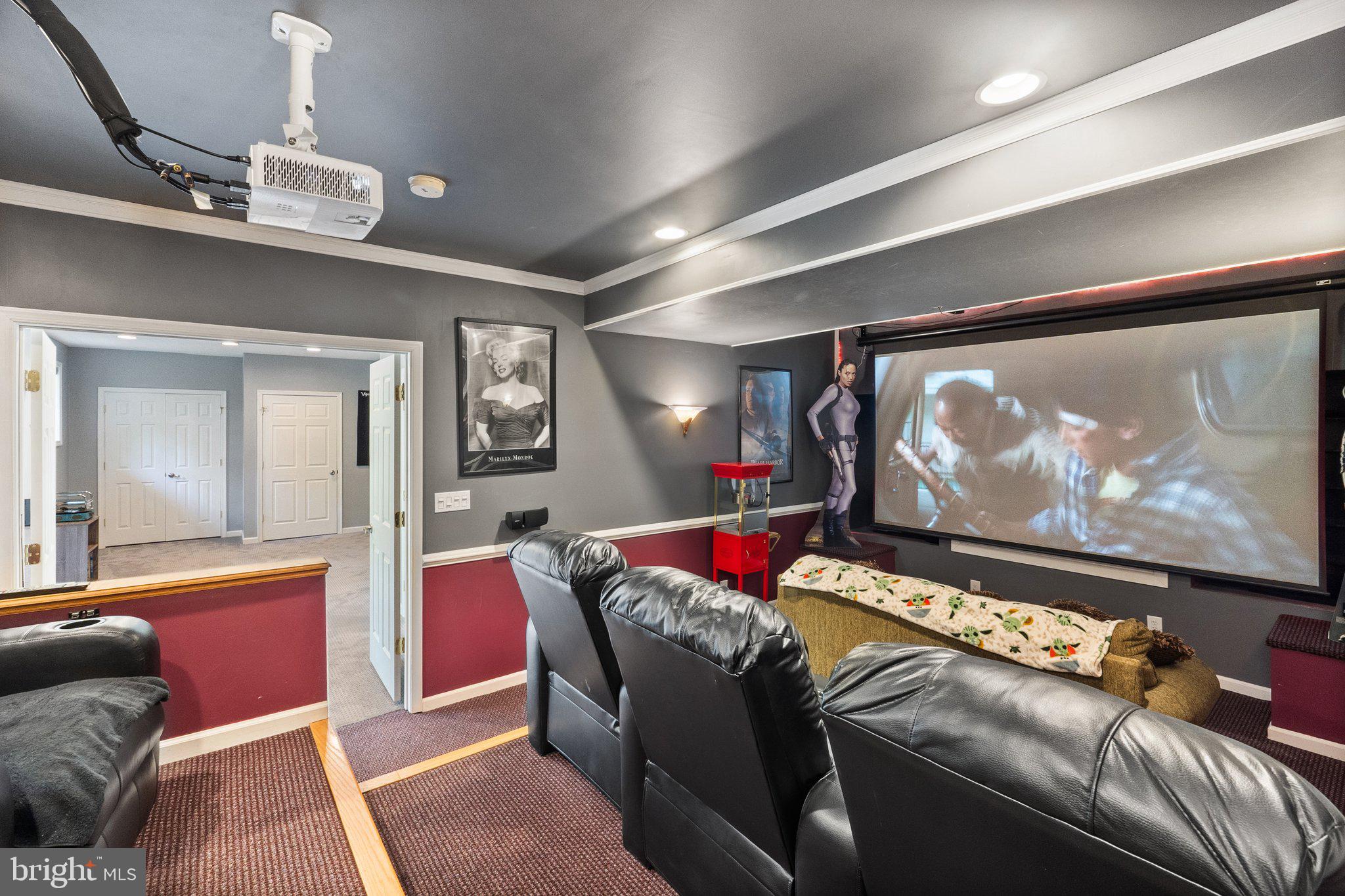 LOCUST HILL - Residential