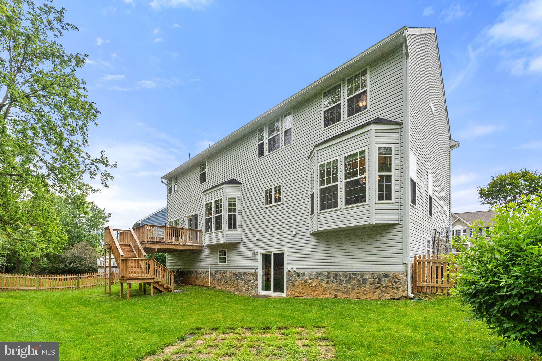 LOCUST HILL - Residential