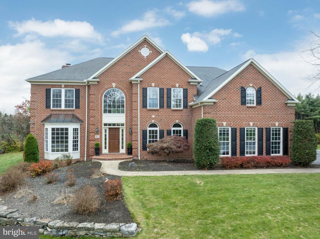 Photo of 125 Holly Ridge Drive, STATE COLLEGE, PA 16801 (MLS # PACE2516924)