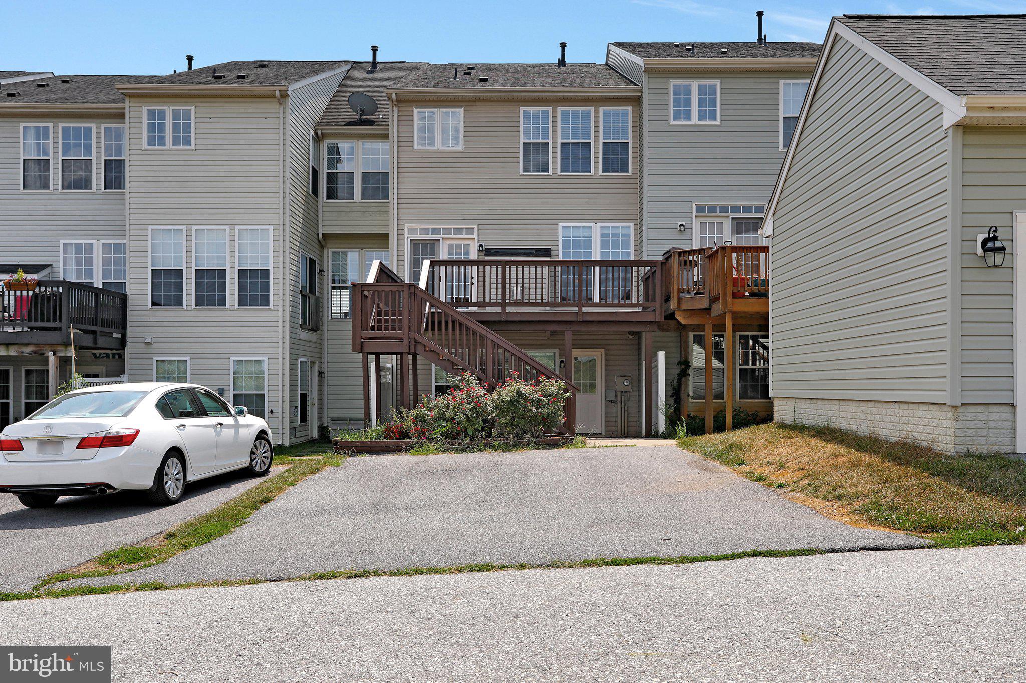 HUNTFIELD - Residential