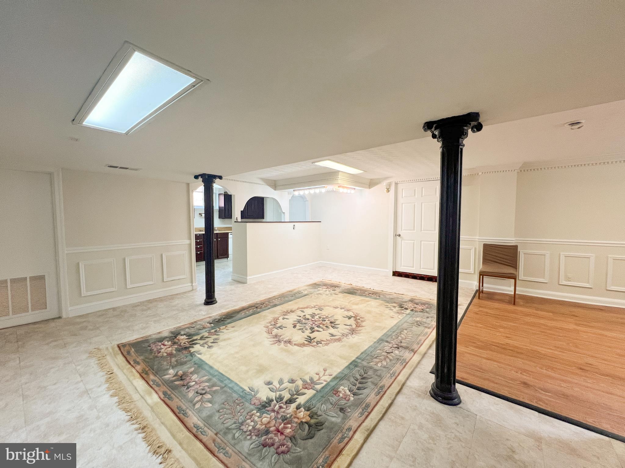 CARROLL KNOLLS - Residential Lease