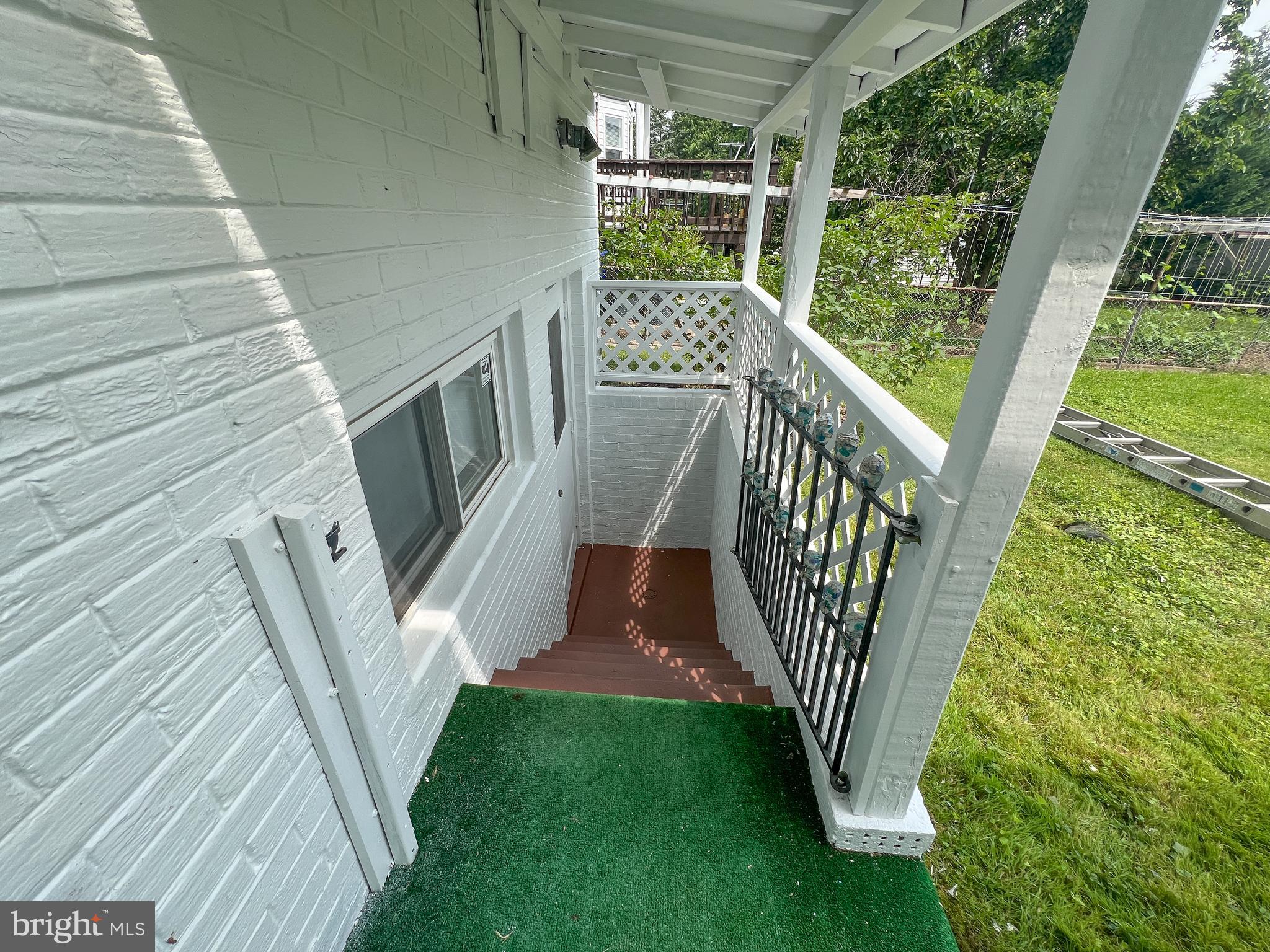 CARROLL KNOLLS - Residential Lease