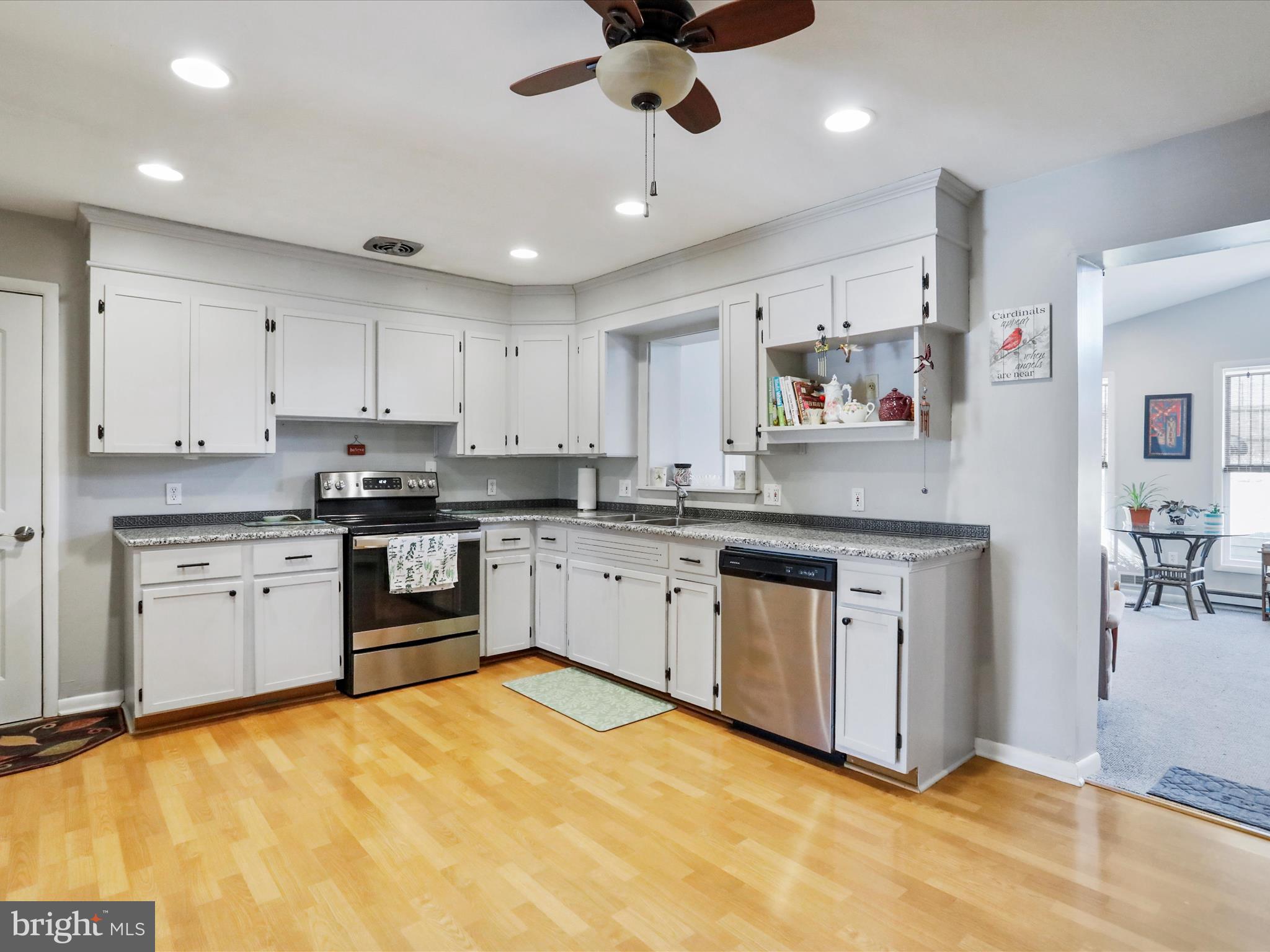 ORCHARD HILLS - Residential