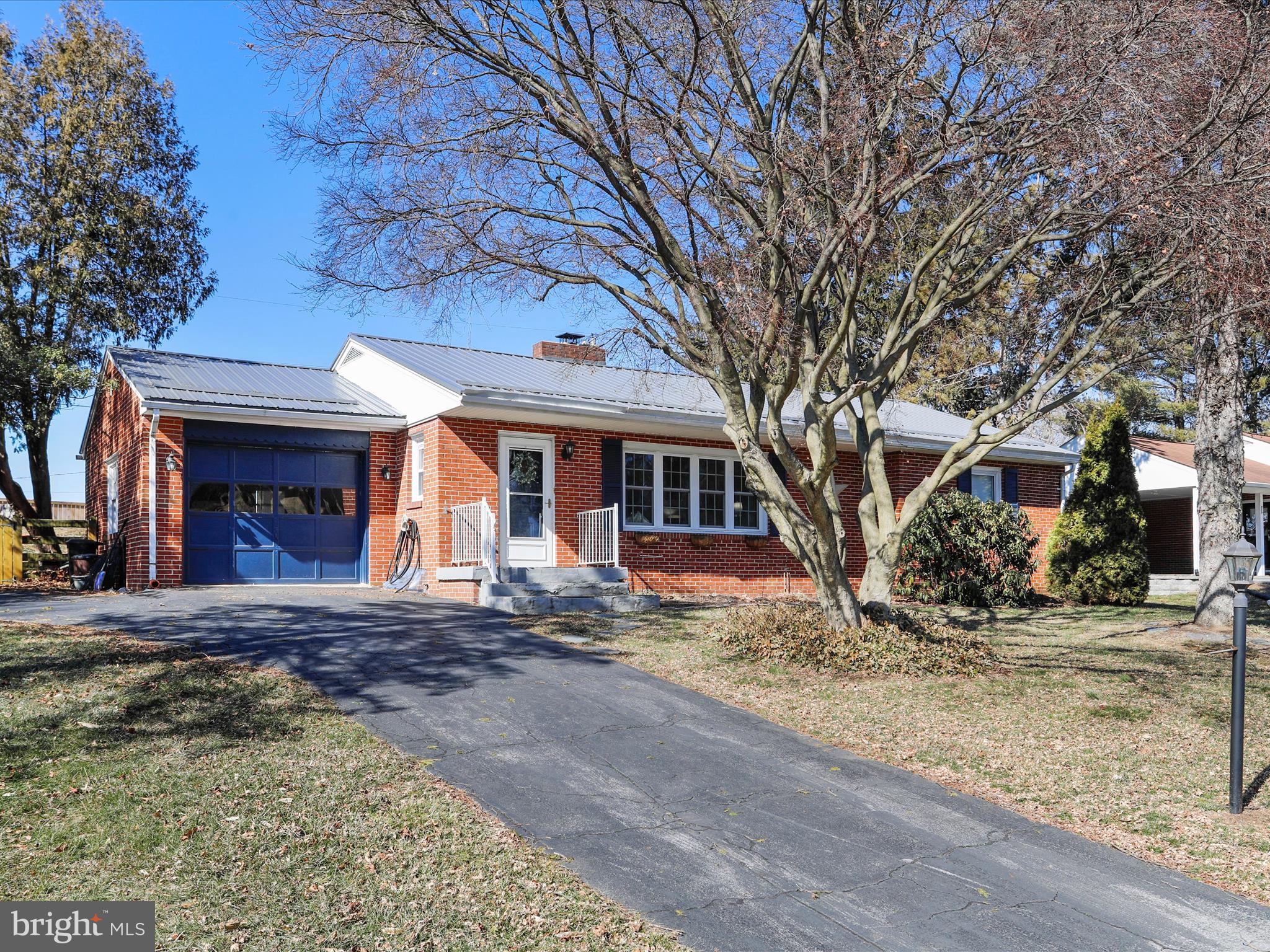 ORCHARD HILLS - Residential