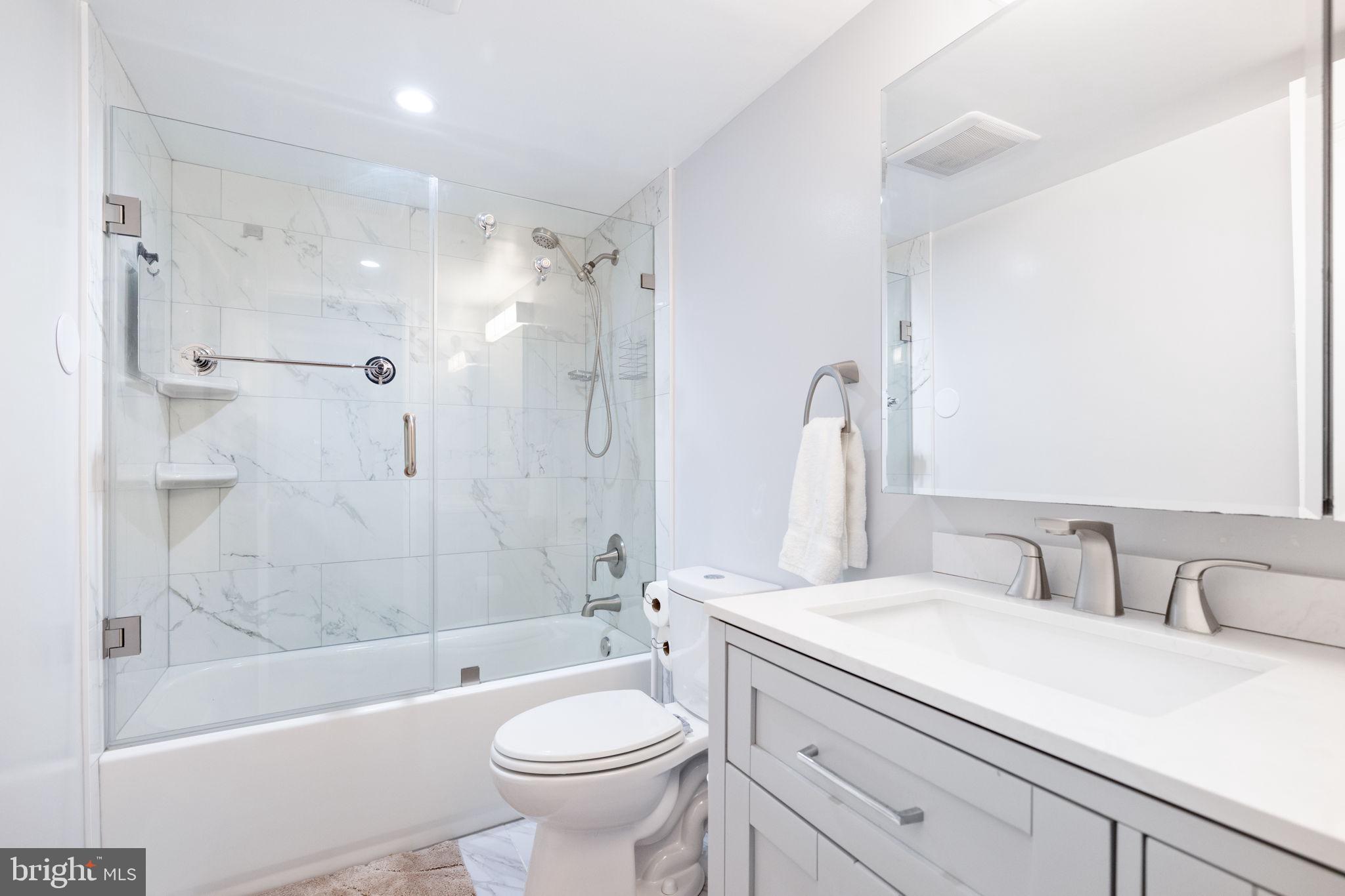 COLUMBIA PINES - Residential