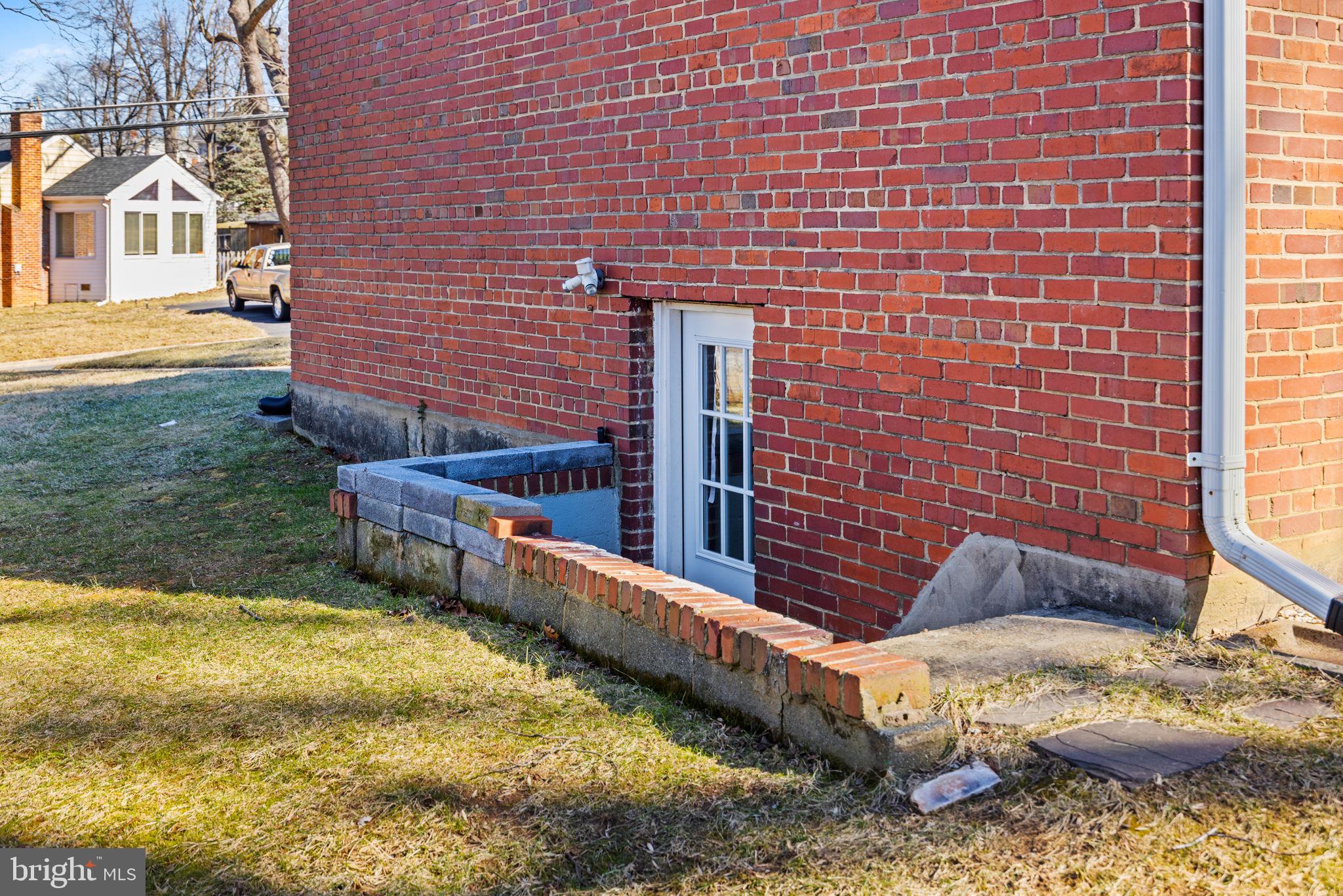 COLUMBIA PINES - Residential