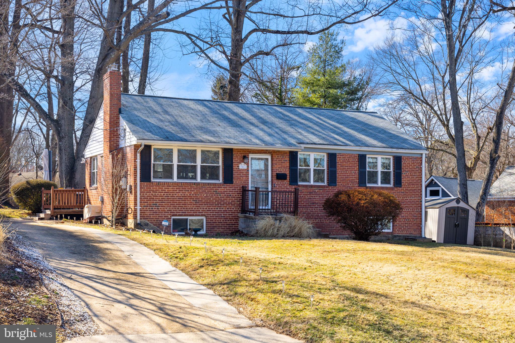 7011 MURRAY LANE
