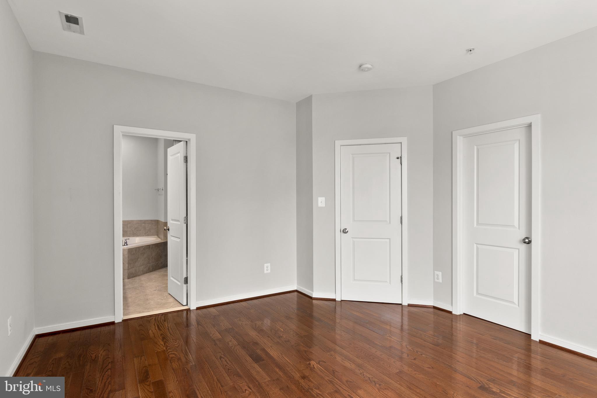 MOSAIC AT MERRIFIELD - Residential Lease