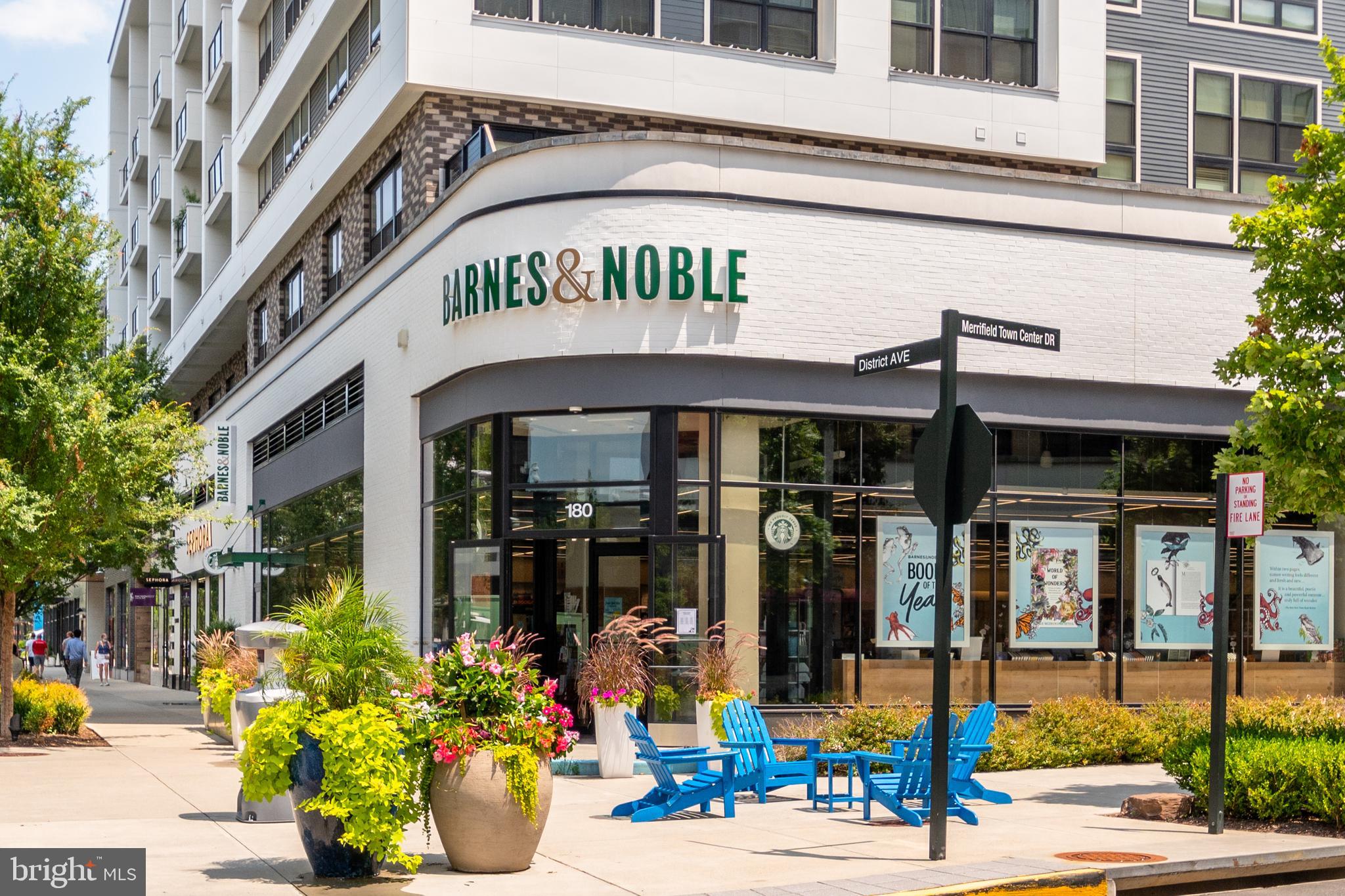 MOSAIC AT MERRIFIELD - Residential Lease