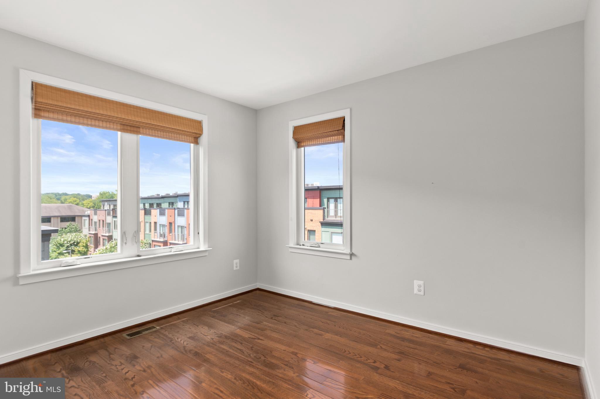 MOSAIC AT MERRIFIELD - Residential Lease