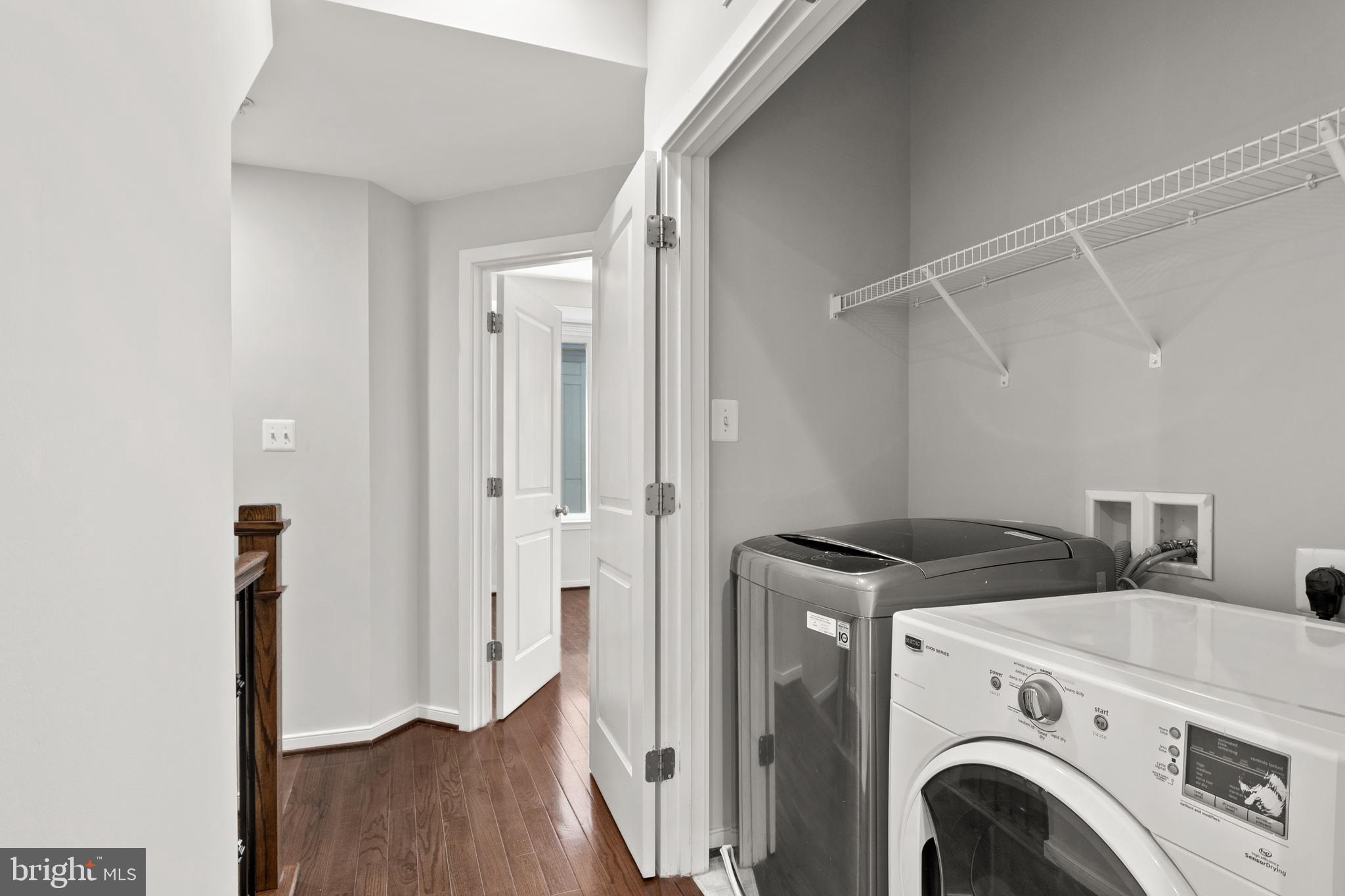 MOSAIC AT MERRIFIELD - Residential Lease