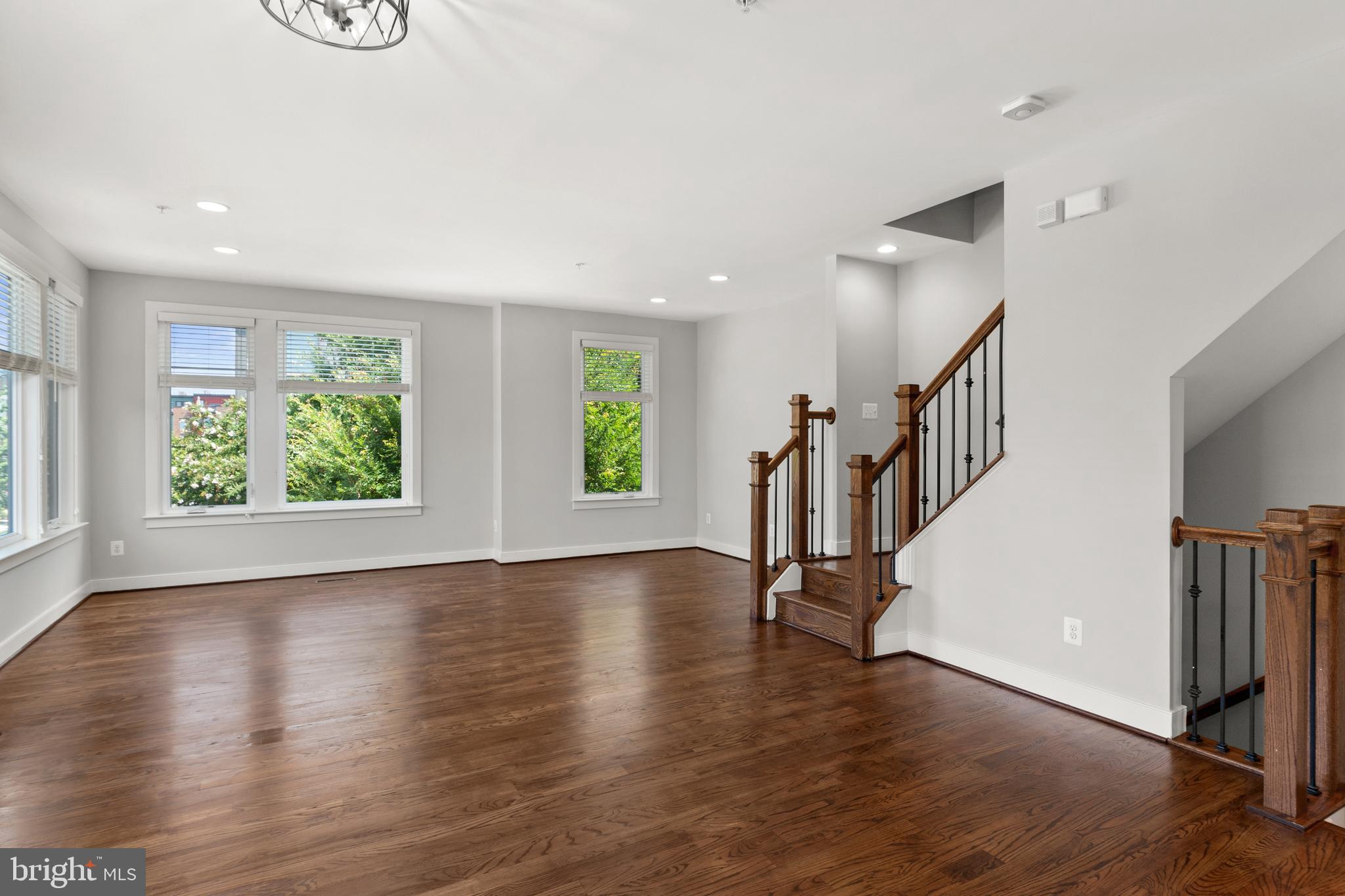 MOSAIC AT MERRIFIELD - Residential Lease