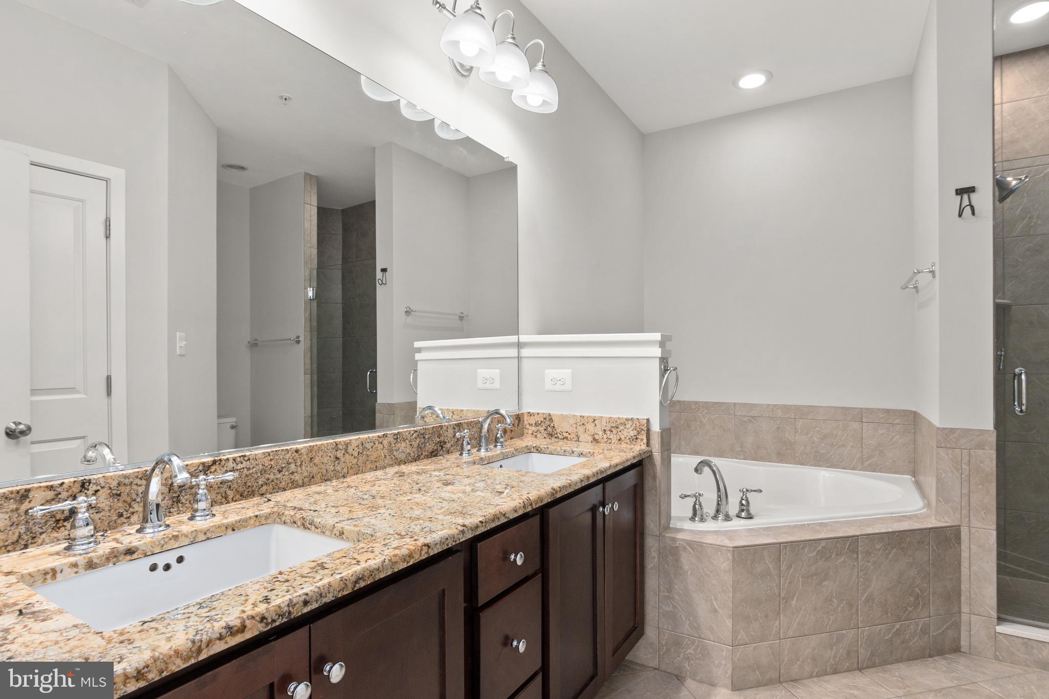 MOSAIC AT MERRIFIELD - Residential Lease