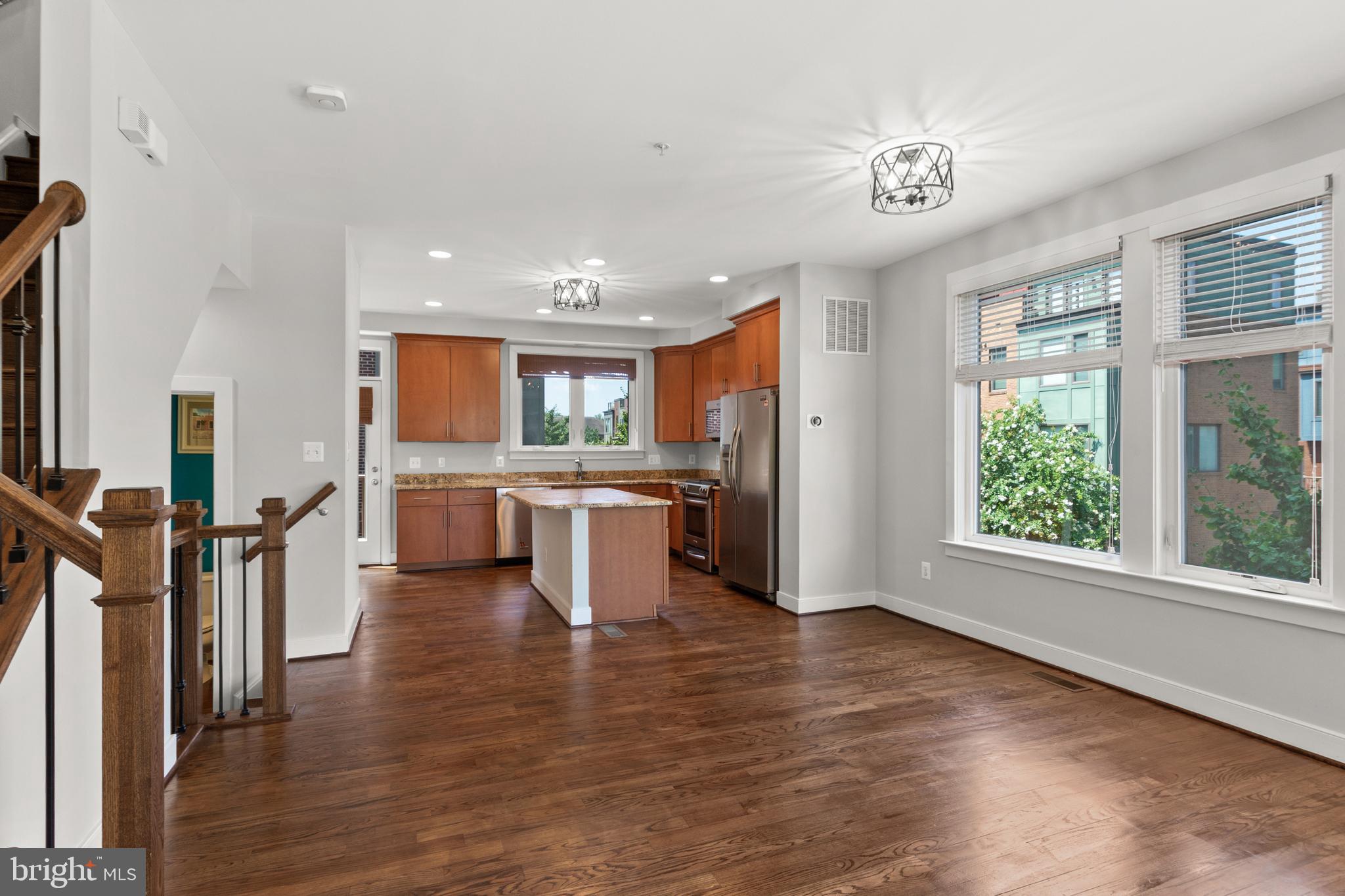 MOSAIC AT MERRIFIELD - Residential Lease