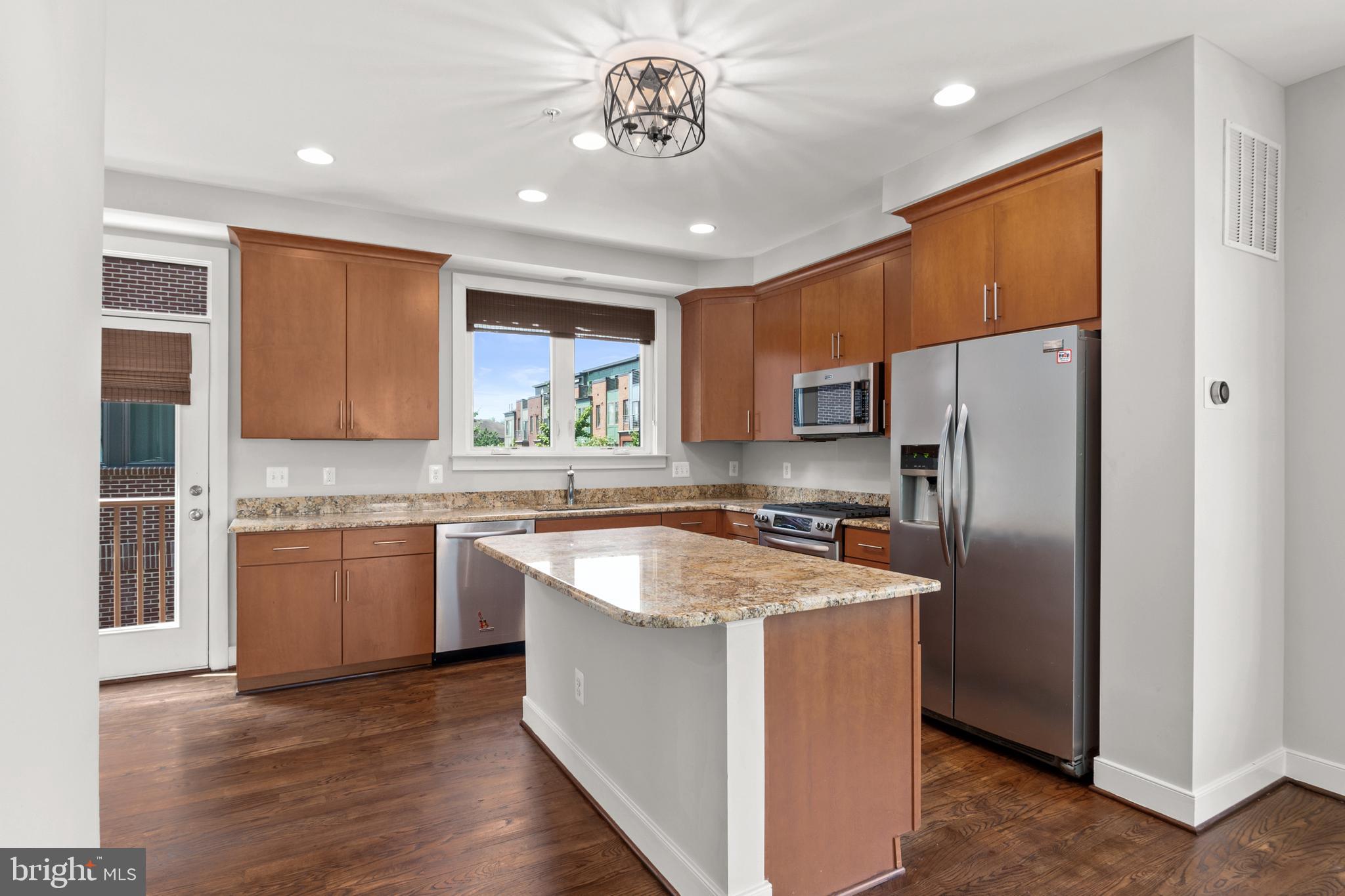 MOSAIC AT MERRIFIELD - Residential Lease