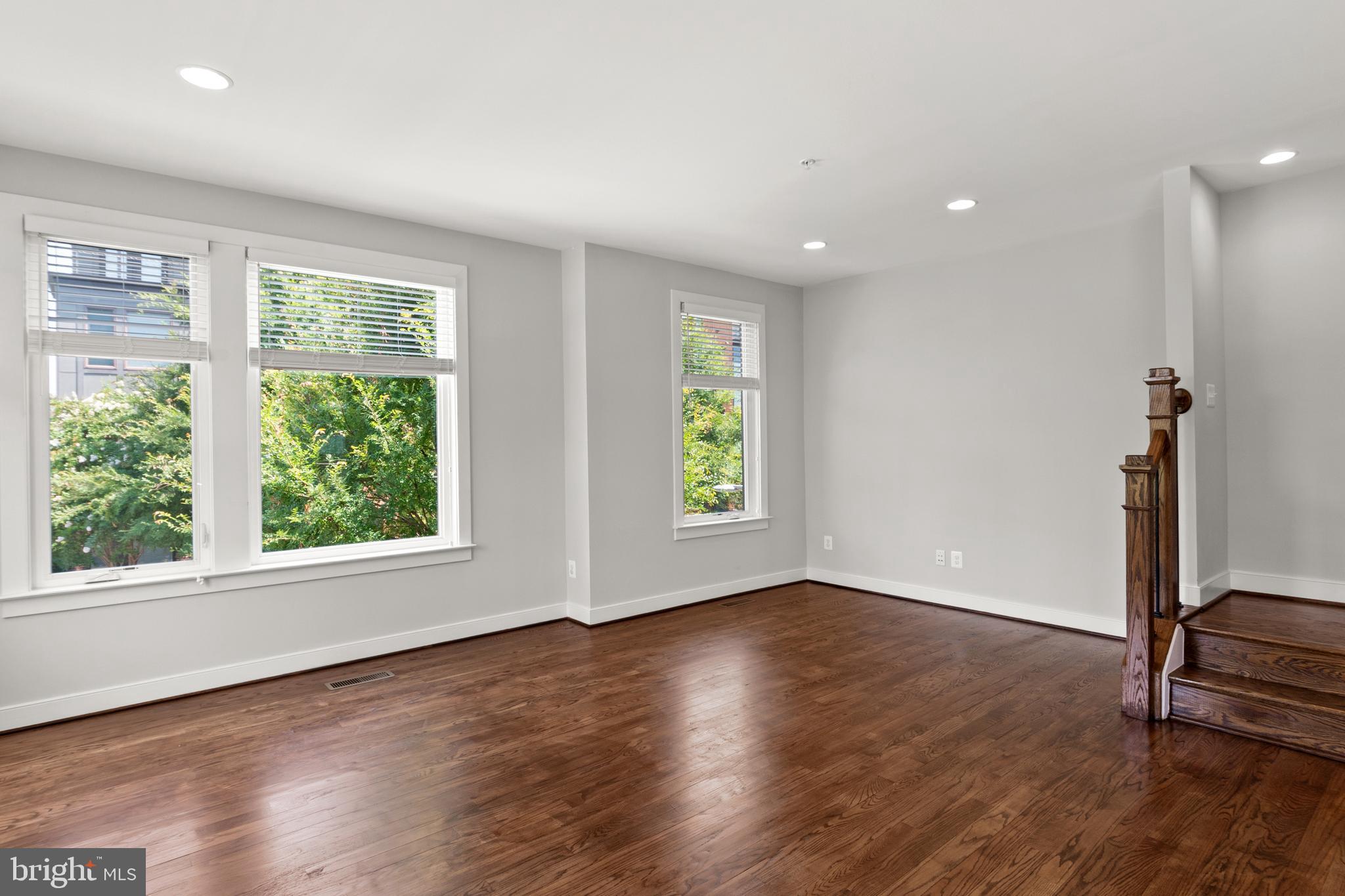 MOSAIC AT MERRIFIELD - Residential Lease