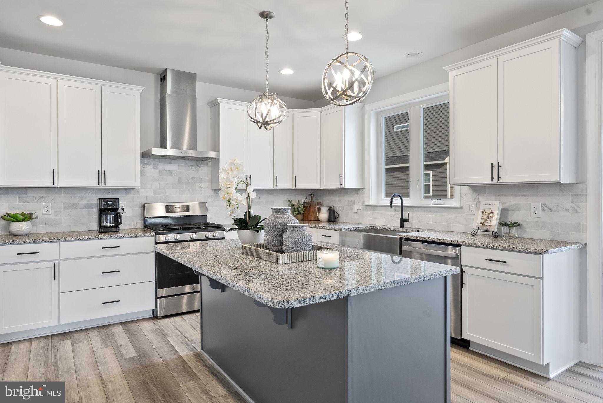 COPPER MILL ESTATES - Residential