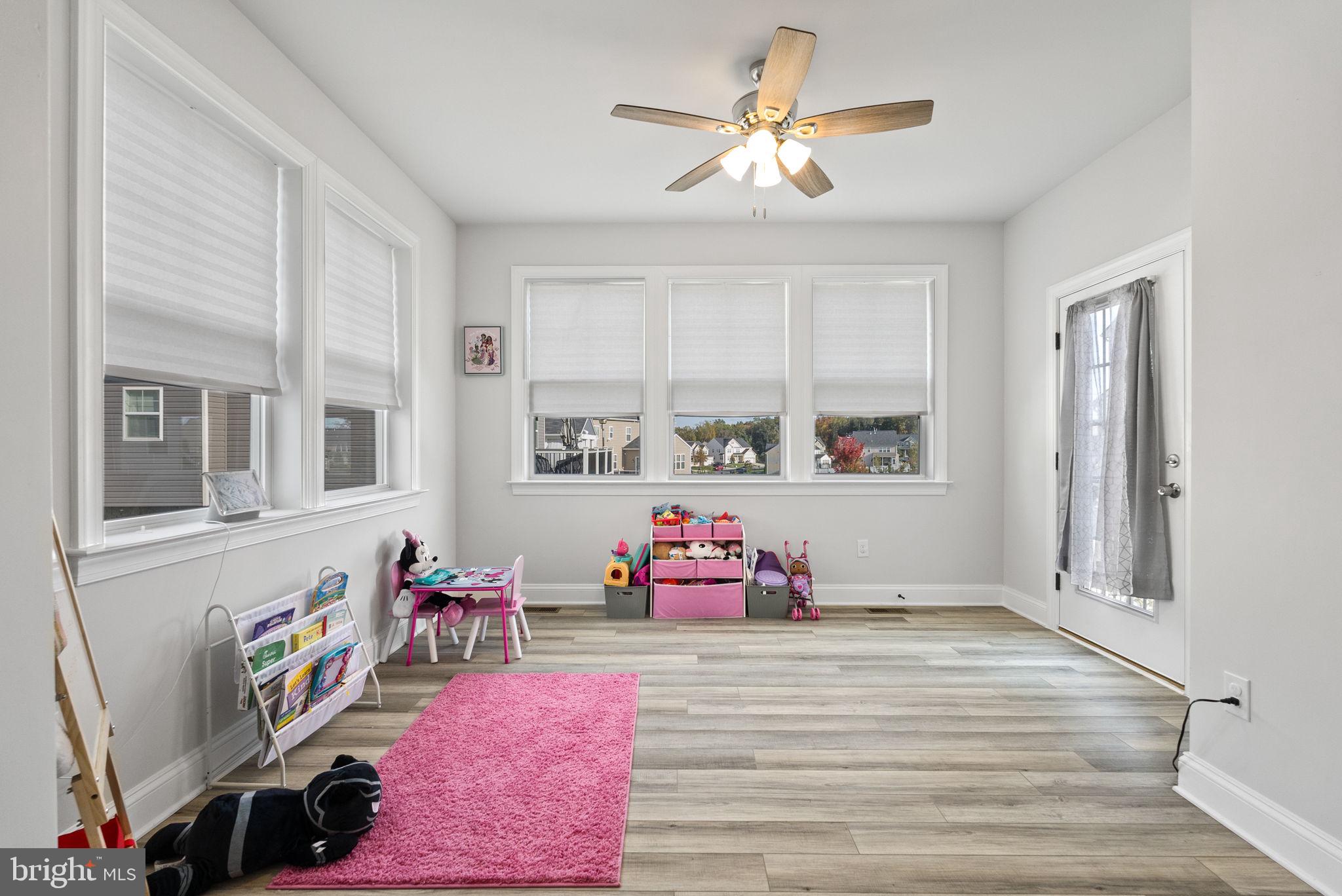 COPPER MILL ESTATES - Residential