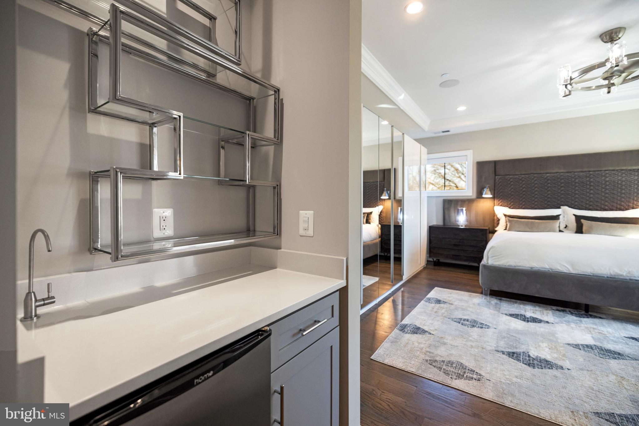 LONE OAK - Residential