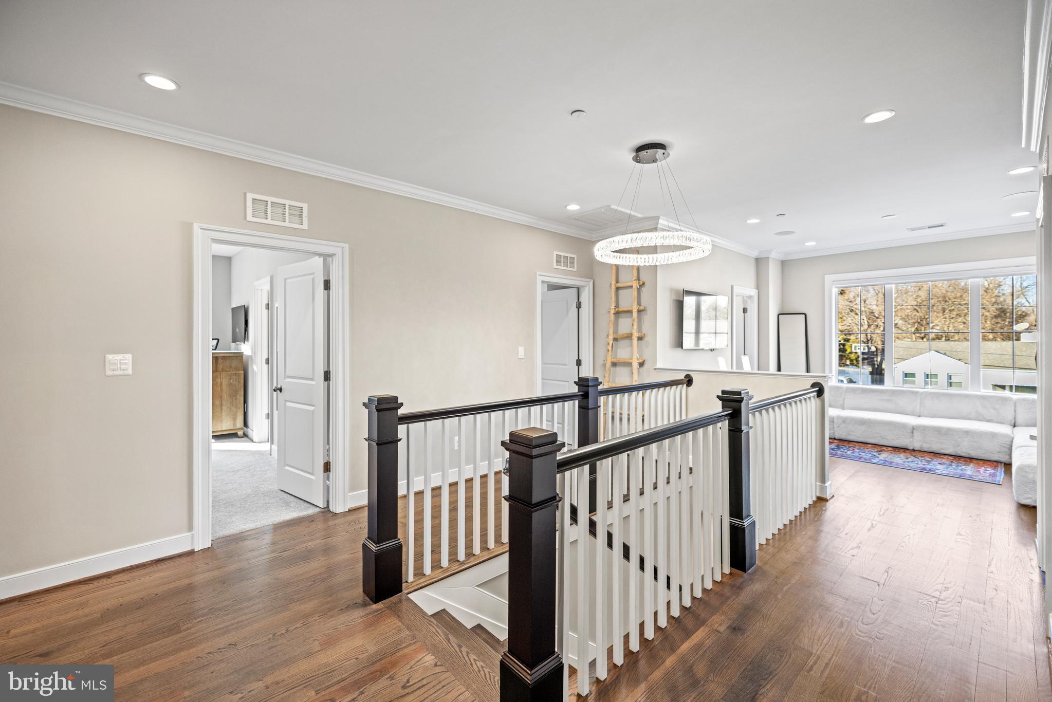 LONE OAK - Residential