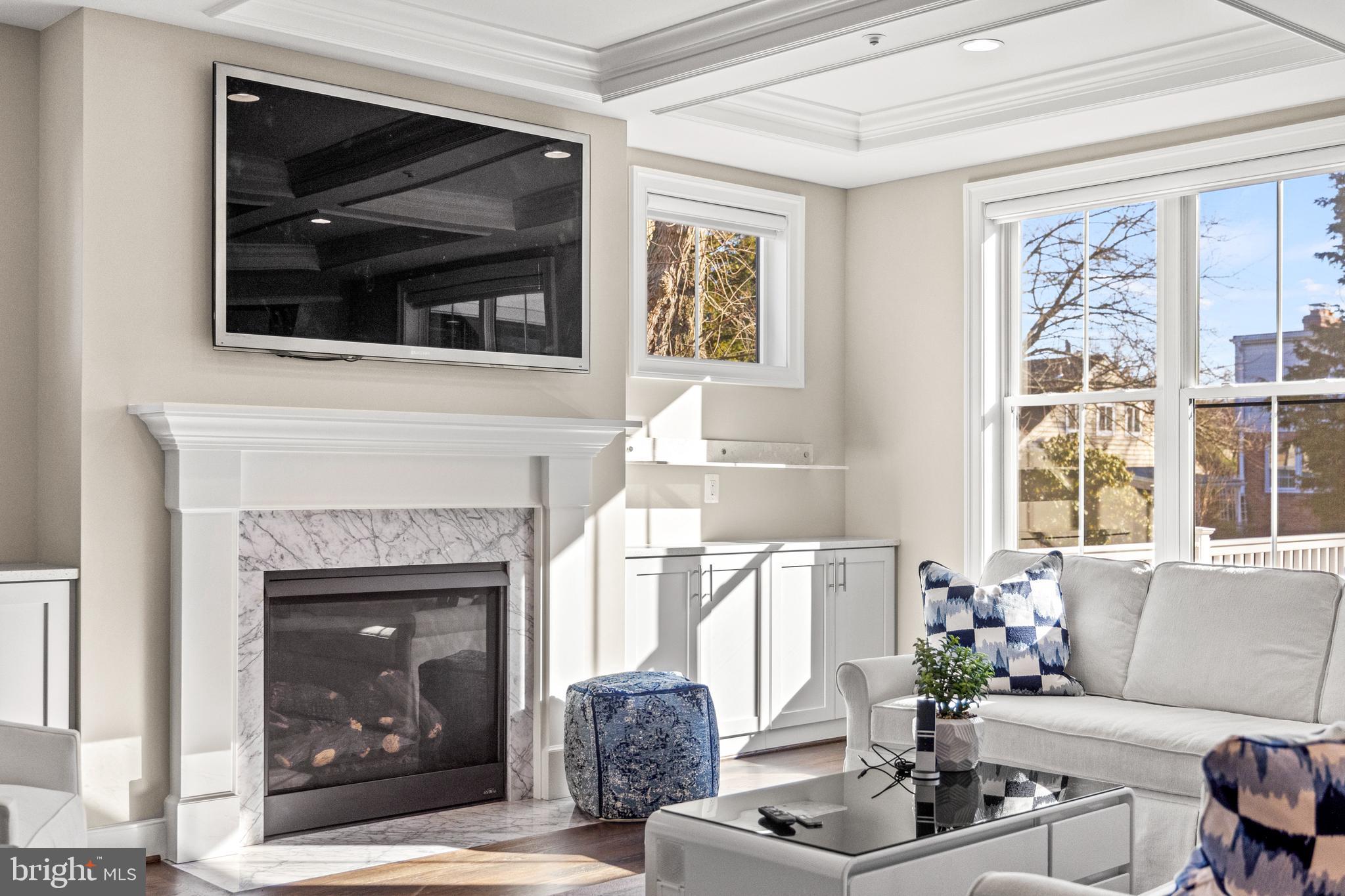 LONE OAK - Residential