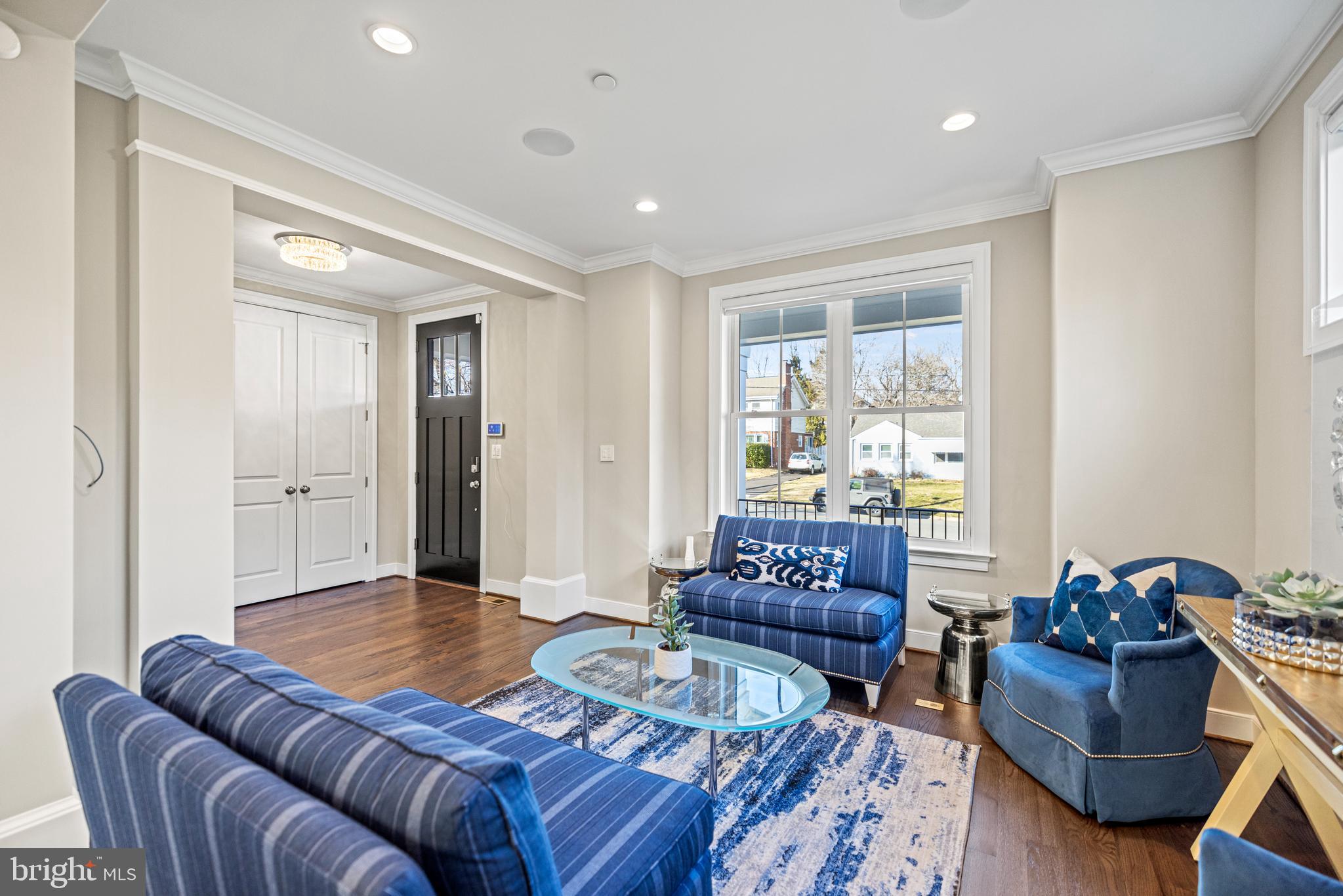 LONE OAK - Residential