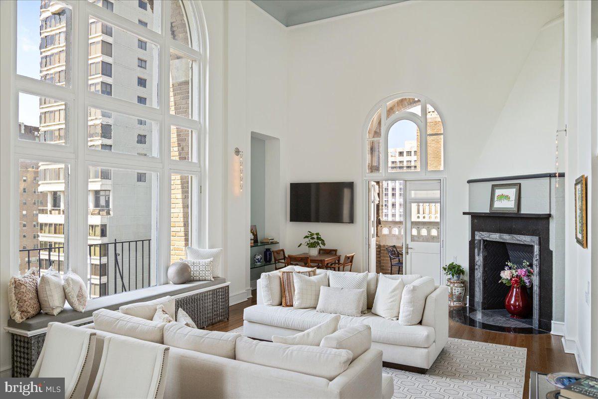 RITTENHOUSE SQUARE - Residential