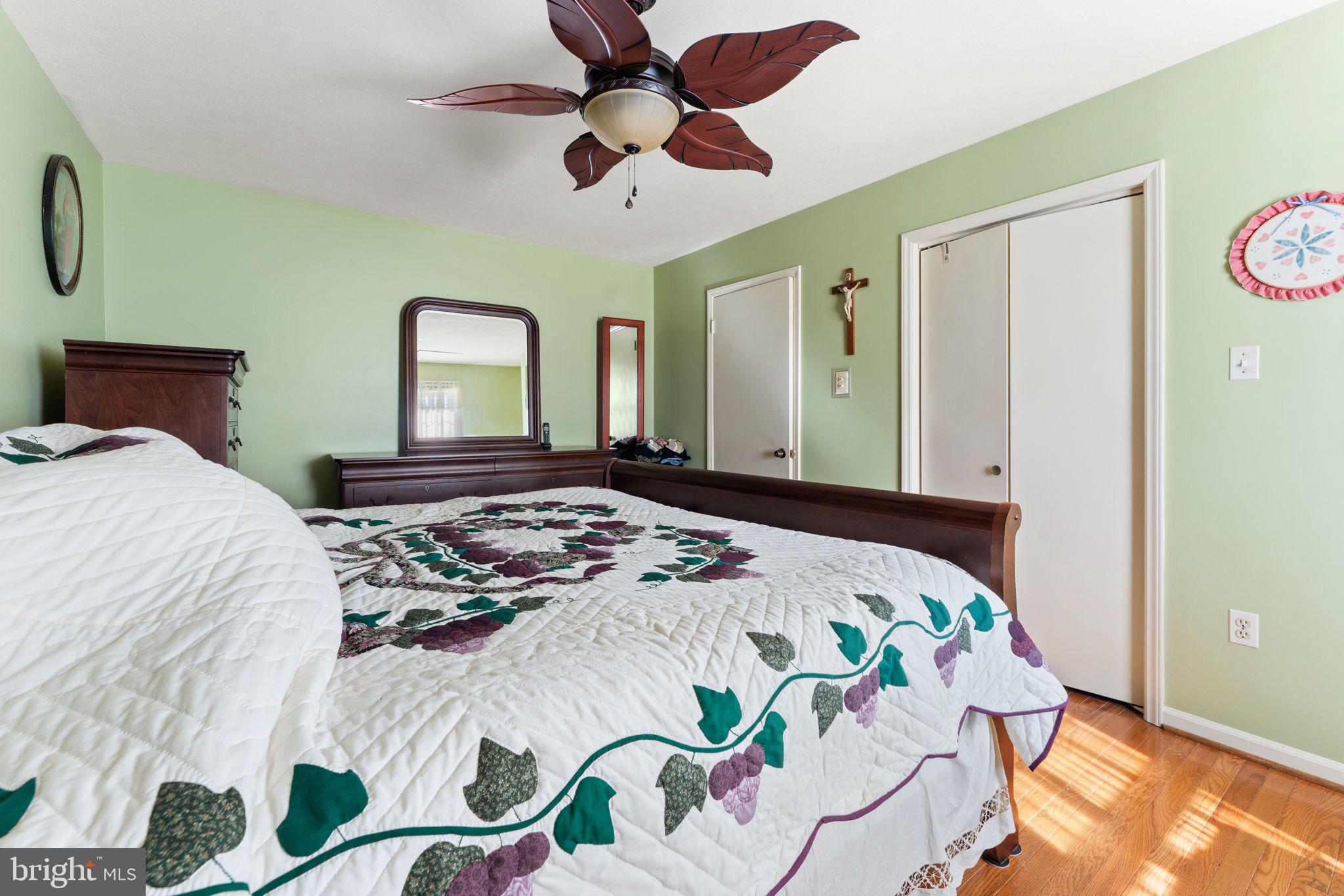 MINNIEVILLE MANOR - Residential