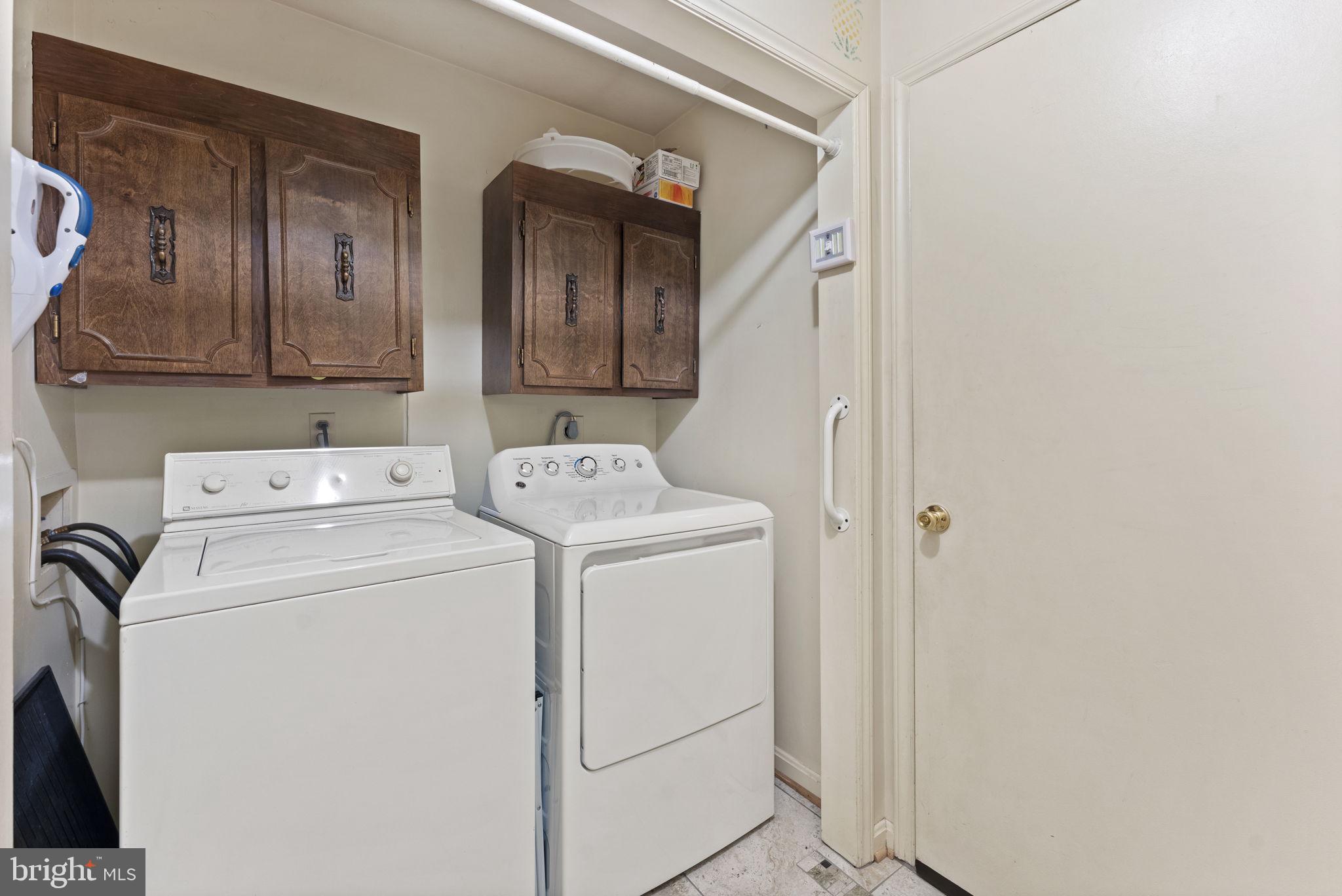 MINNIEVILLE MANOR - Residential