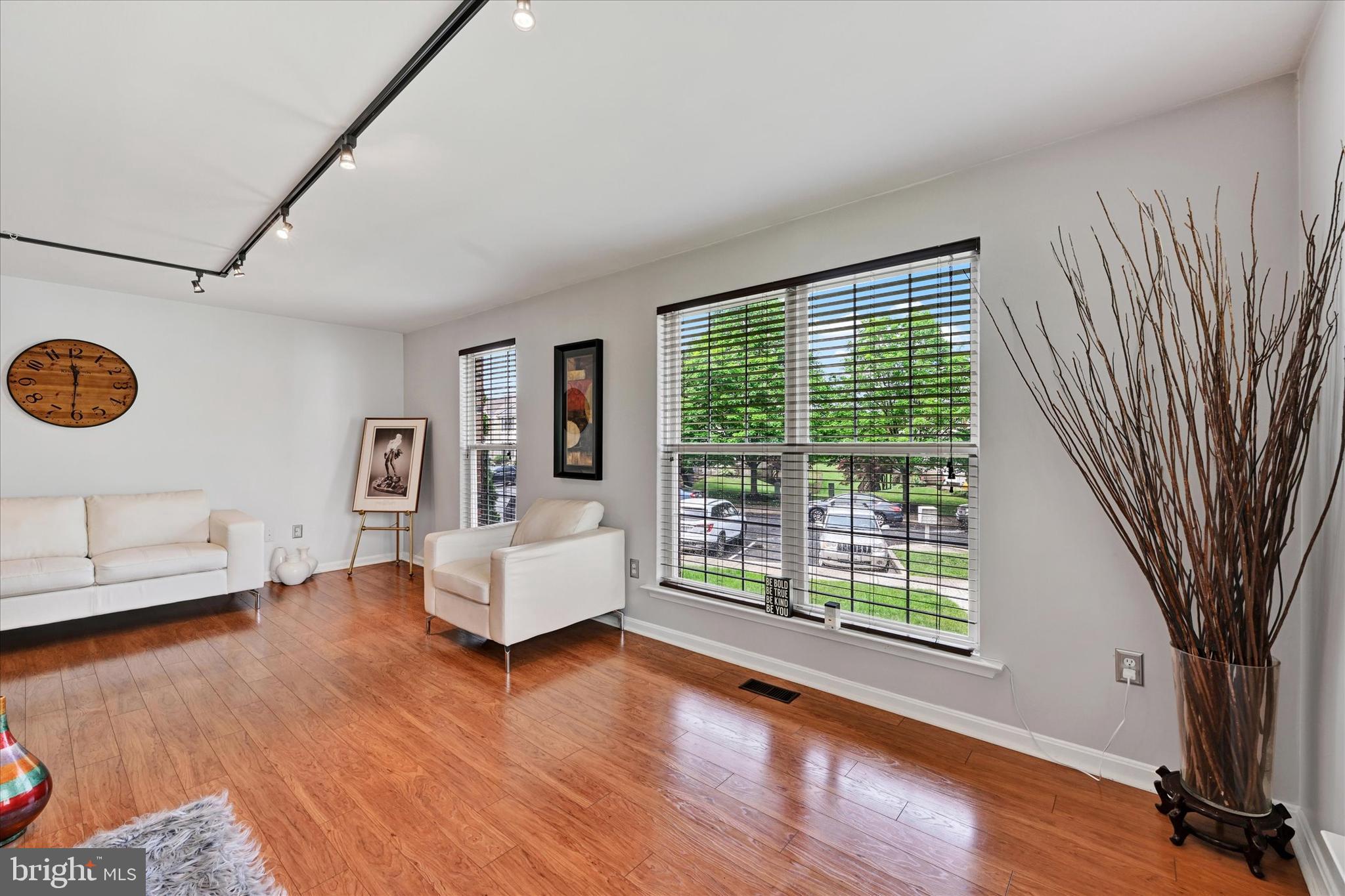 2217 TIDAL VIEW GARTH