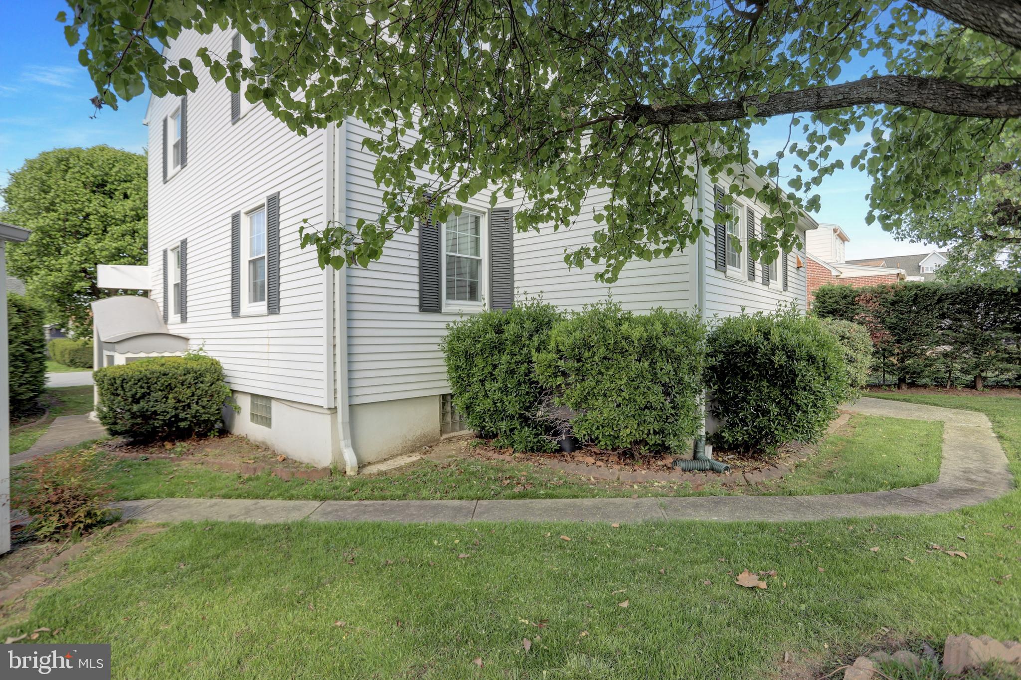 MIDDLE RIVER - Residential