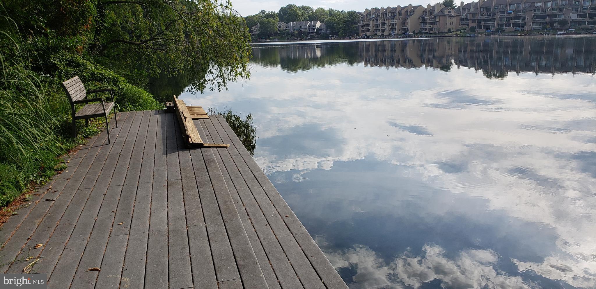 LAKEWINDS - Residential