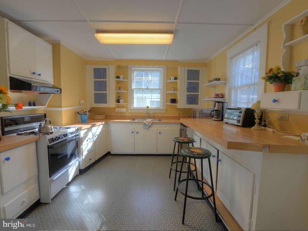 NORTH REHOBOTH - Residential