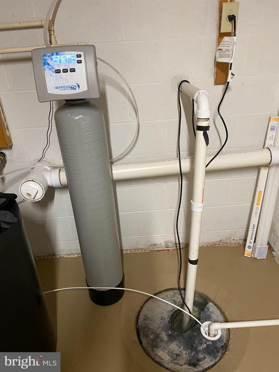 COLONIAL RIDGE - Residential