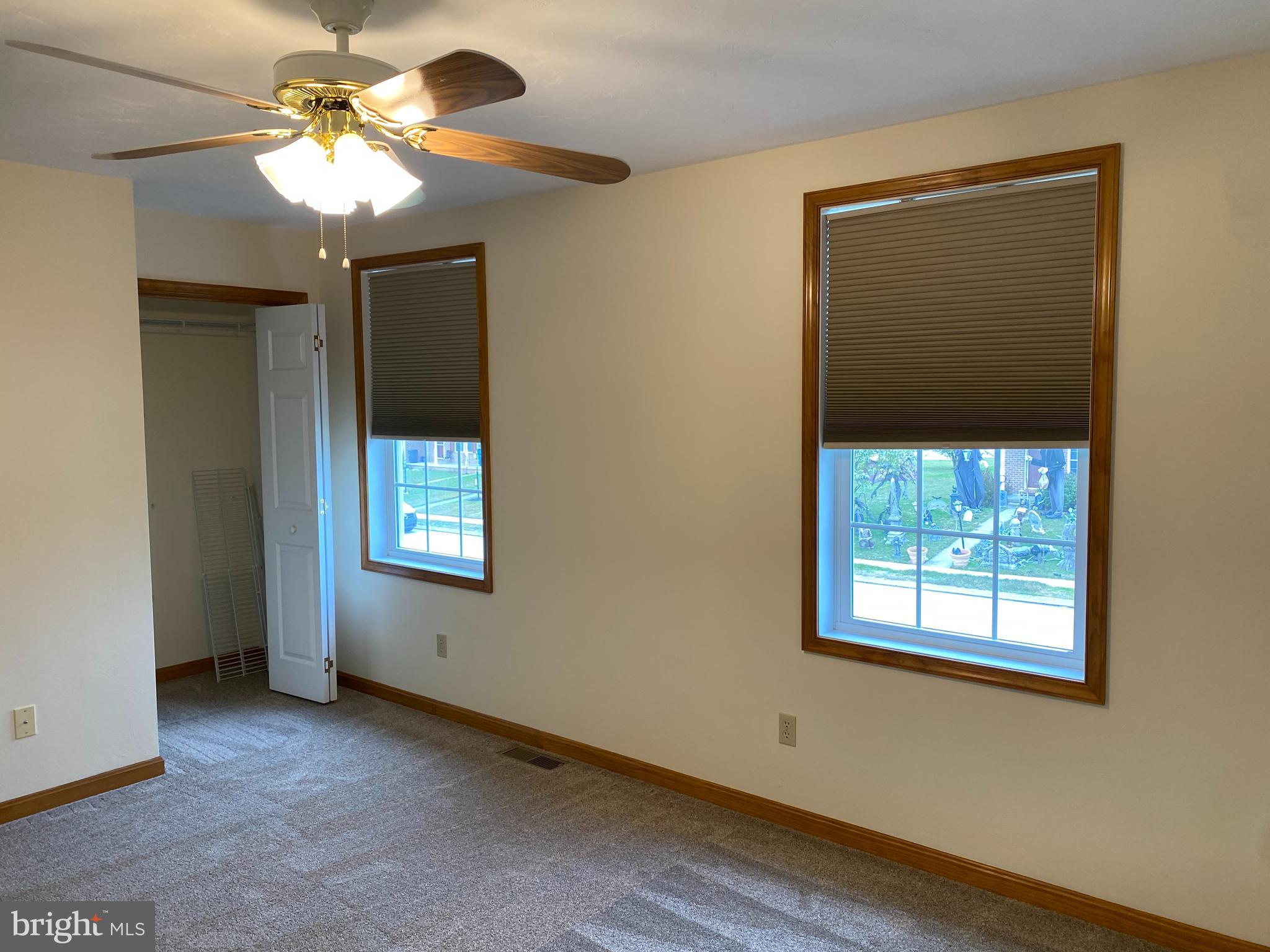 COLONIAL RIDGE - Residential