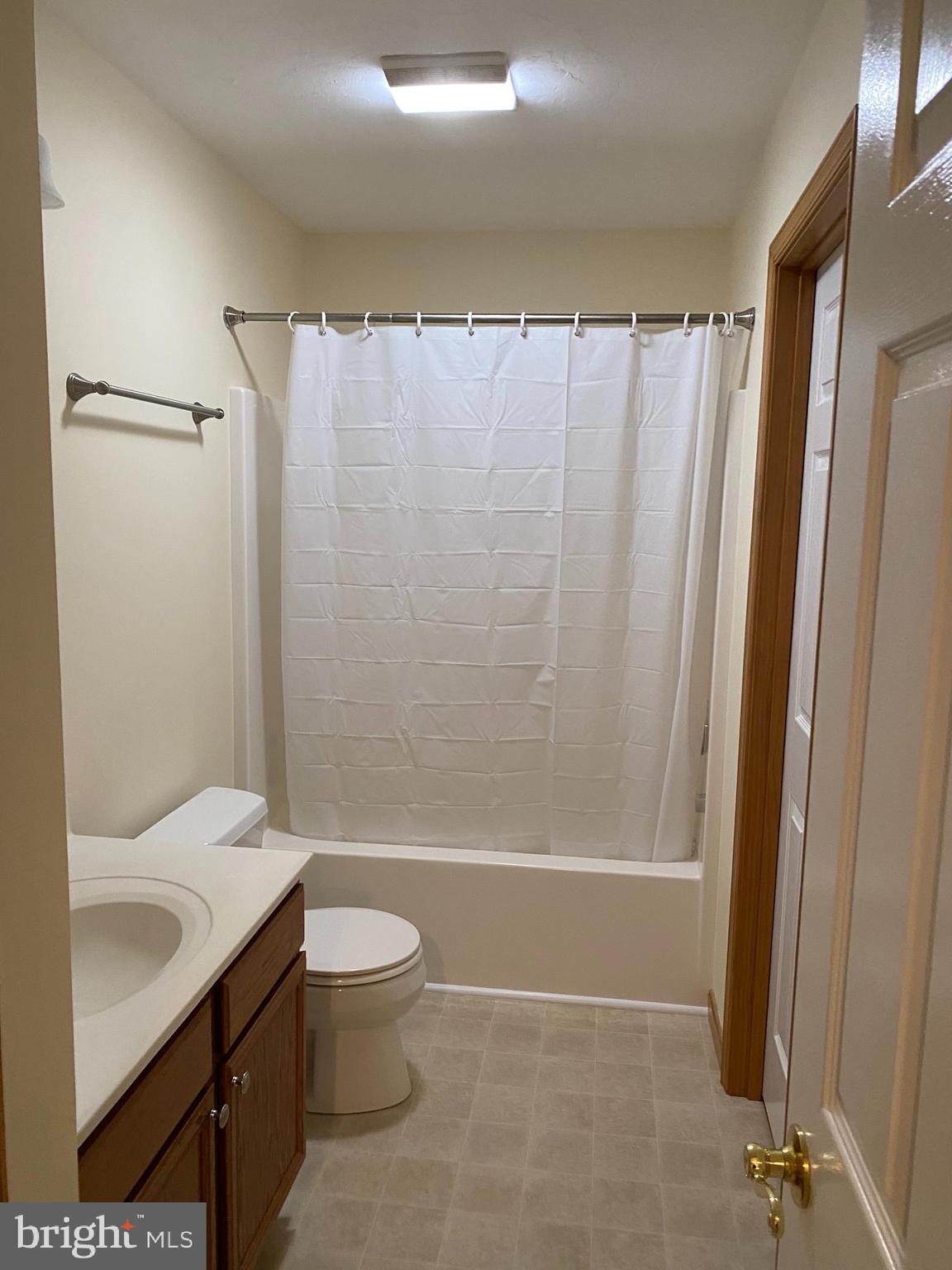 COLONIAL RIDGE - Residential