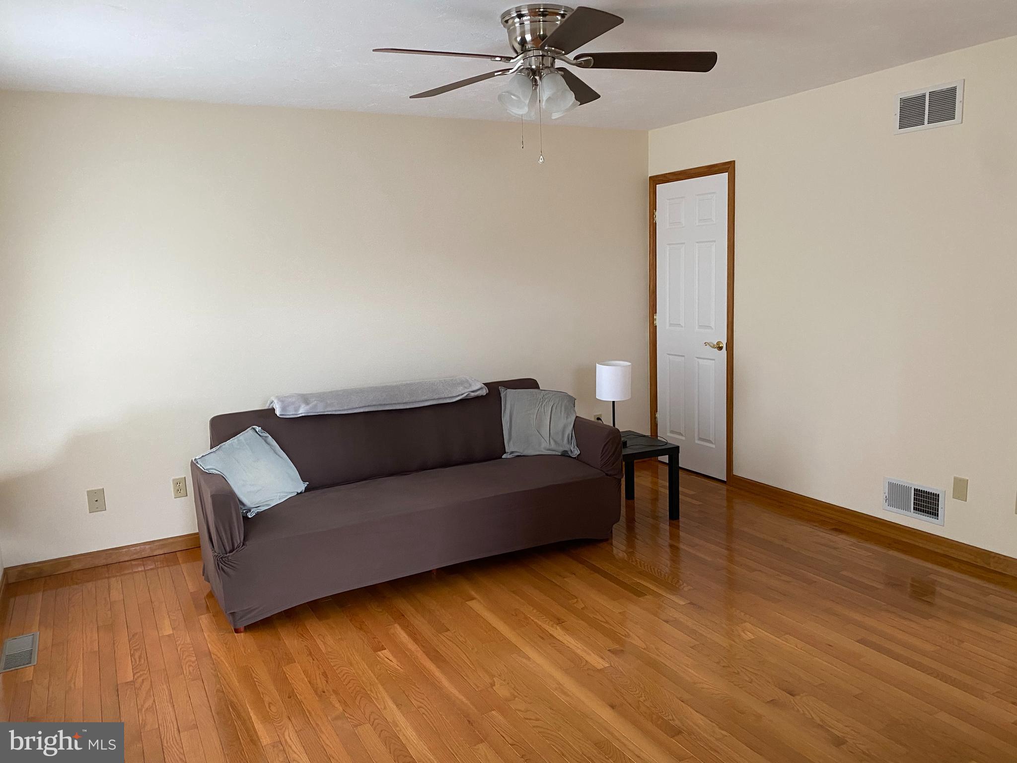 COLONIAL RIDGE - Residential