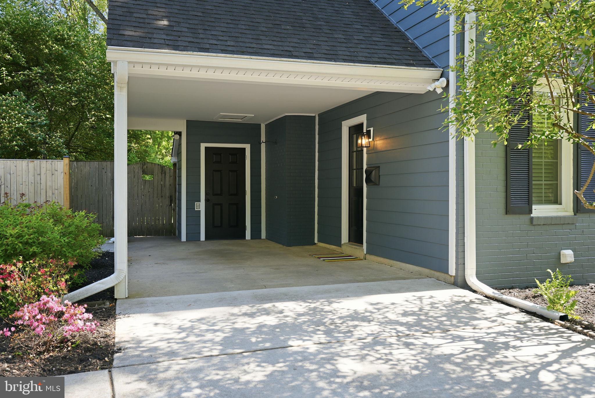 COLLEGE GARDENS - Residential