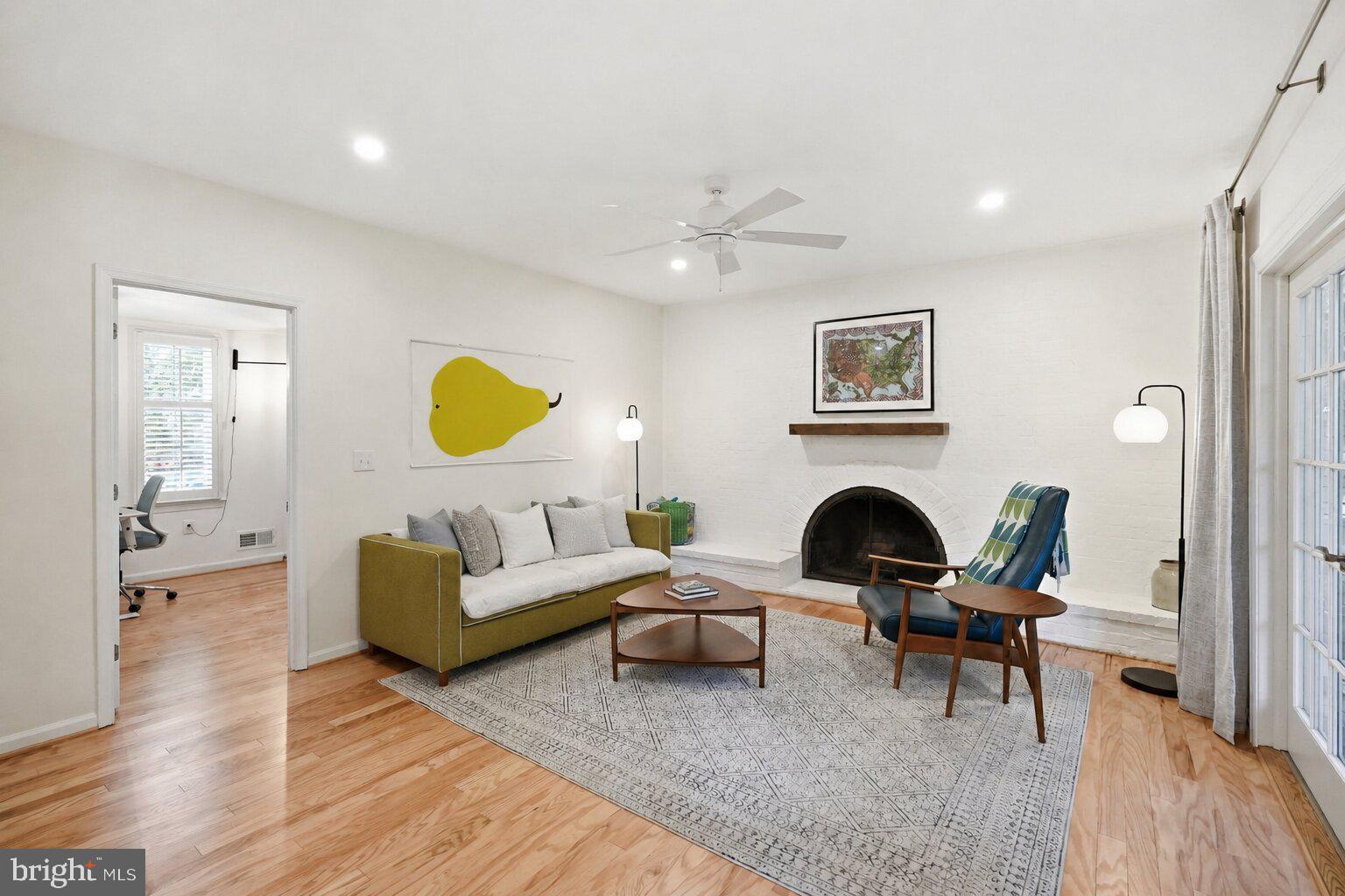 COLLEGE GARDENS - Residential