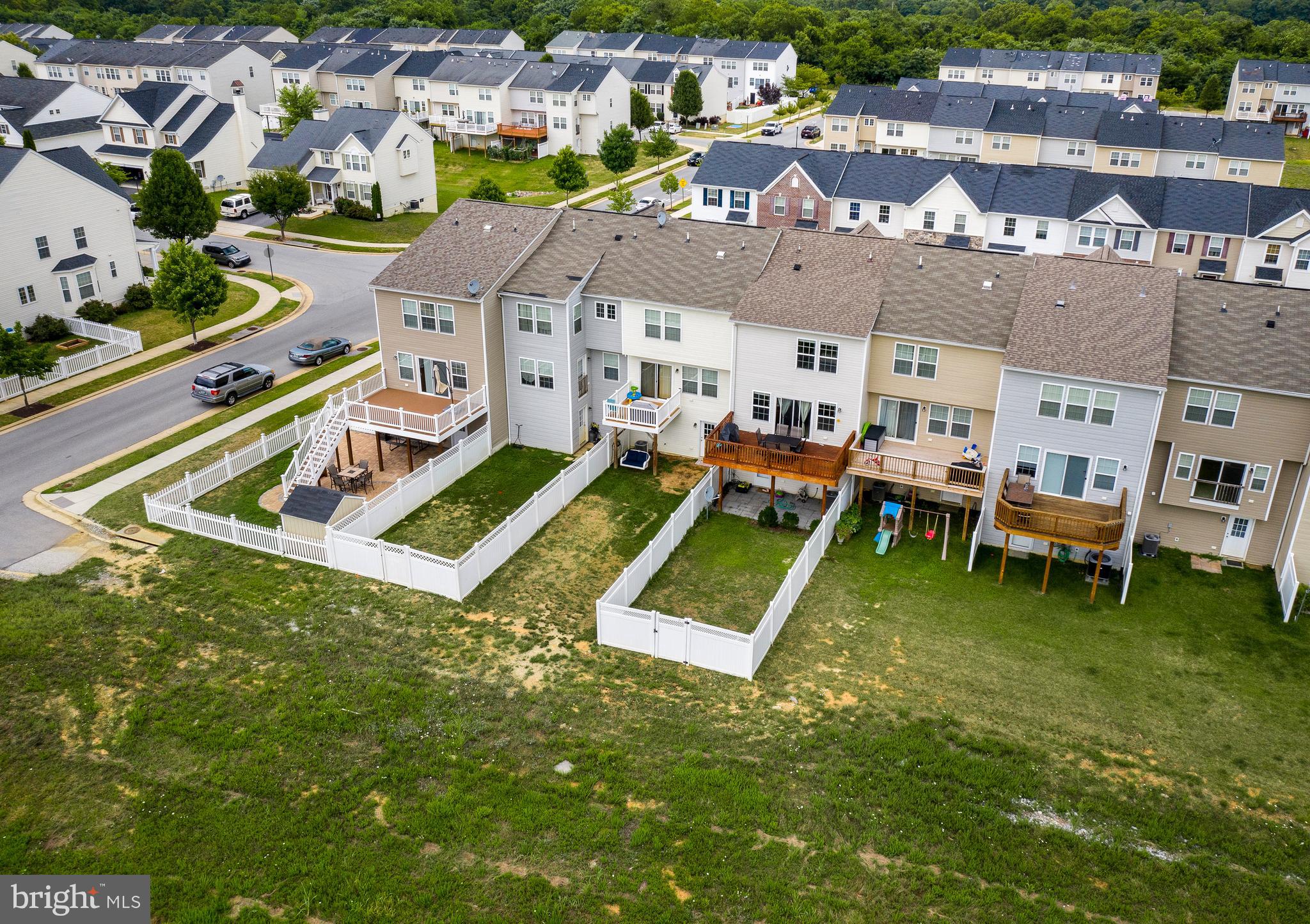 LAKELAND PLACE - Residential