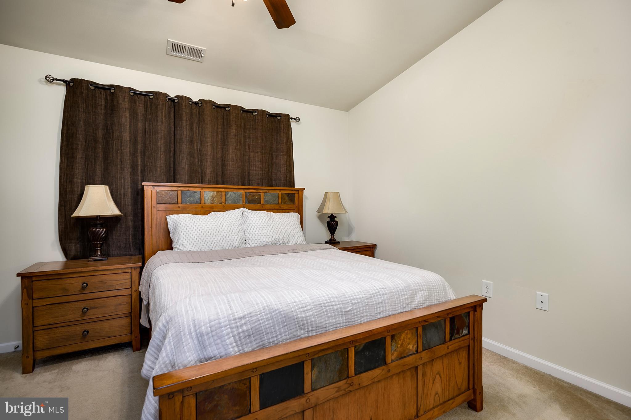 LAKELAND PLACE - Residential