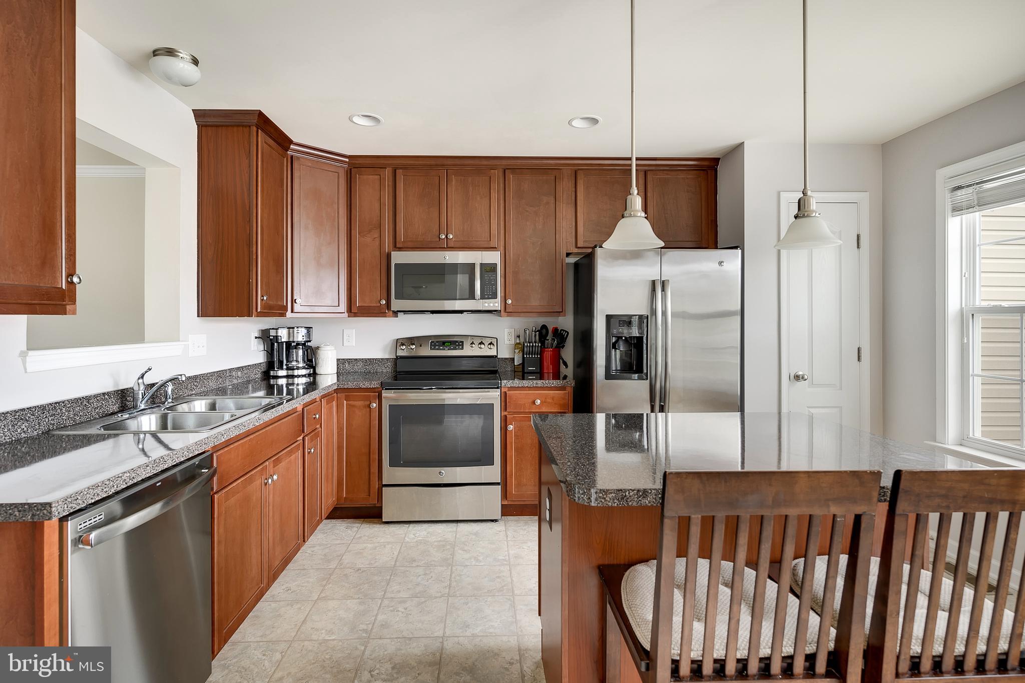 LAKELAND PLACE - Residential