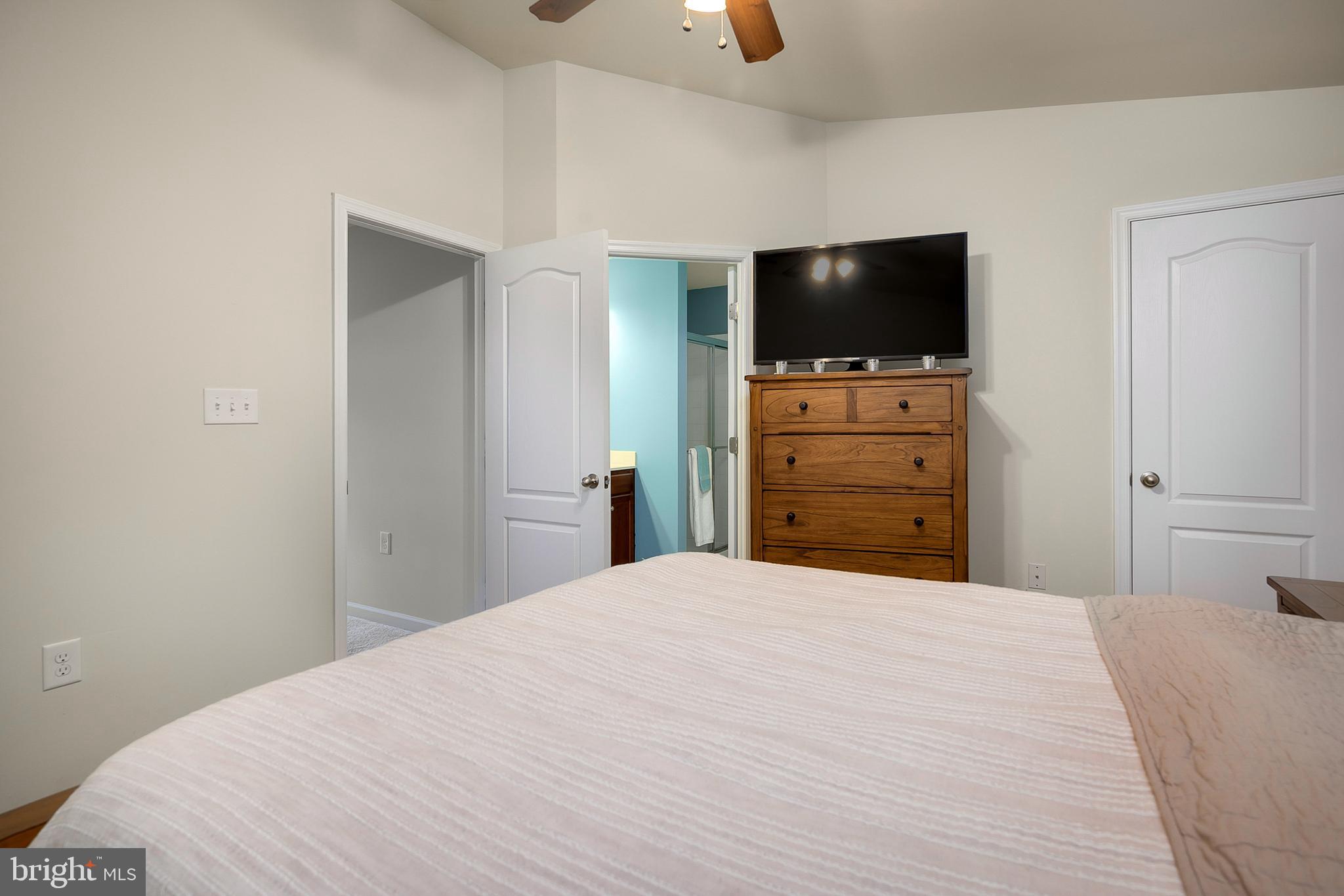 LAKELAND PLACE - Residential