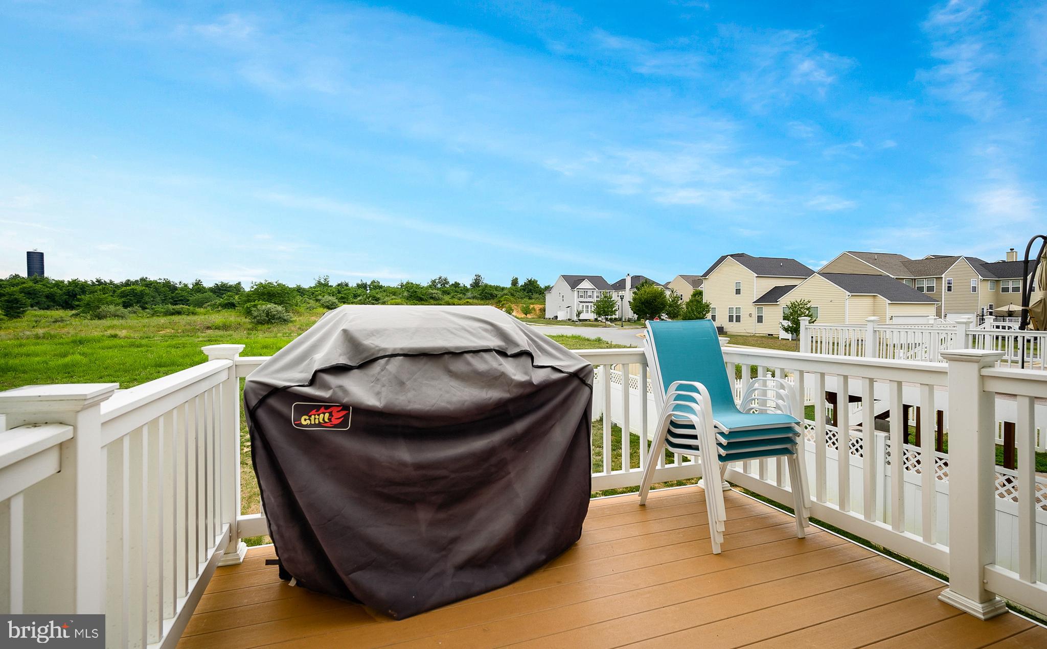 LAKELAND PLACE - Residential