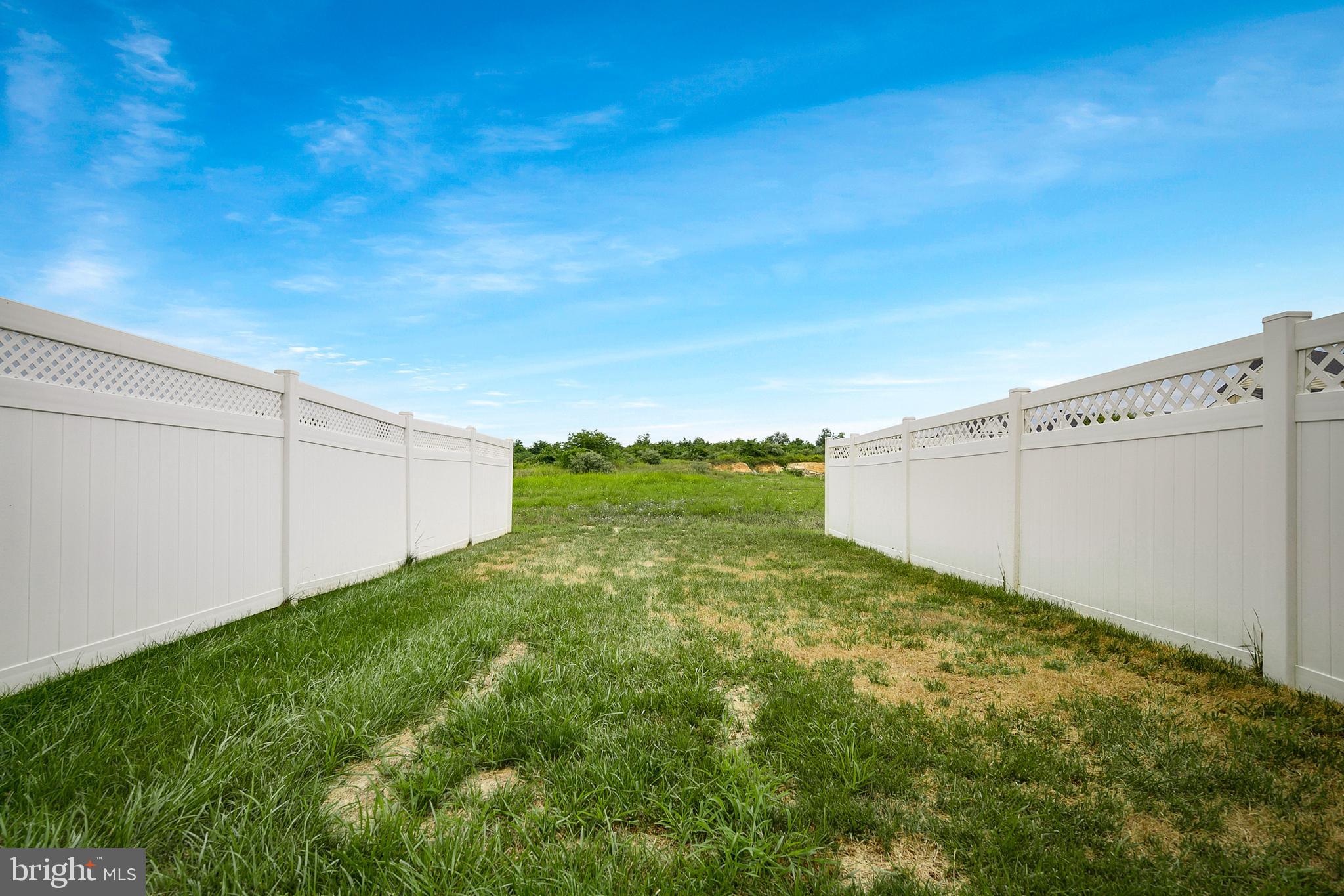 LAKELAND PLACE - Residential