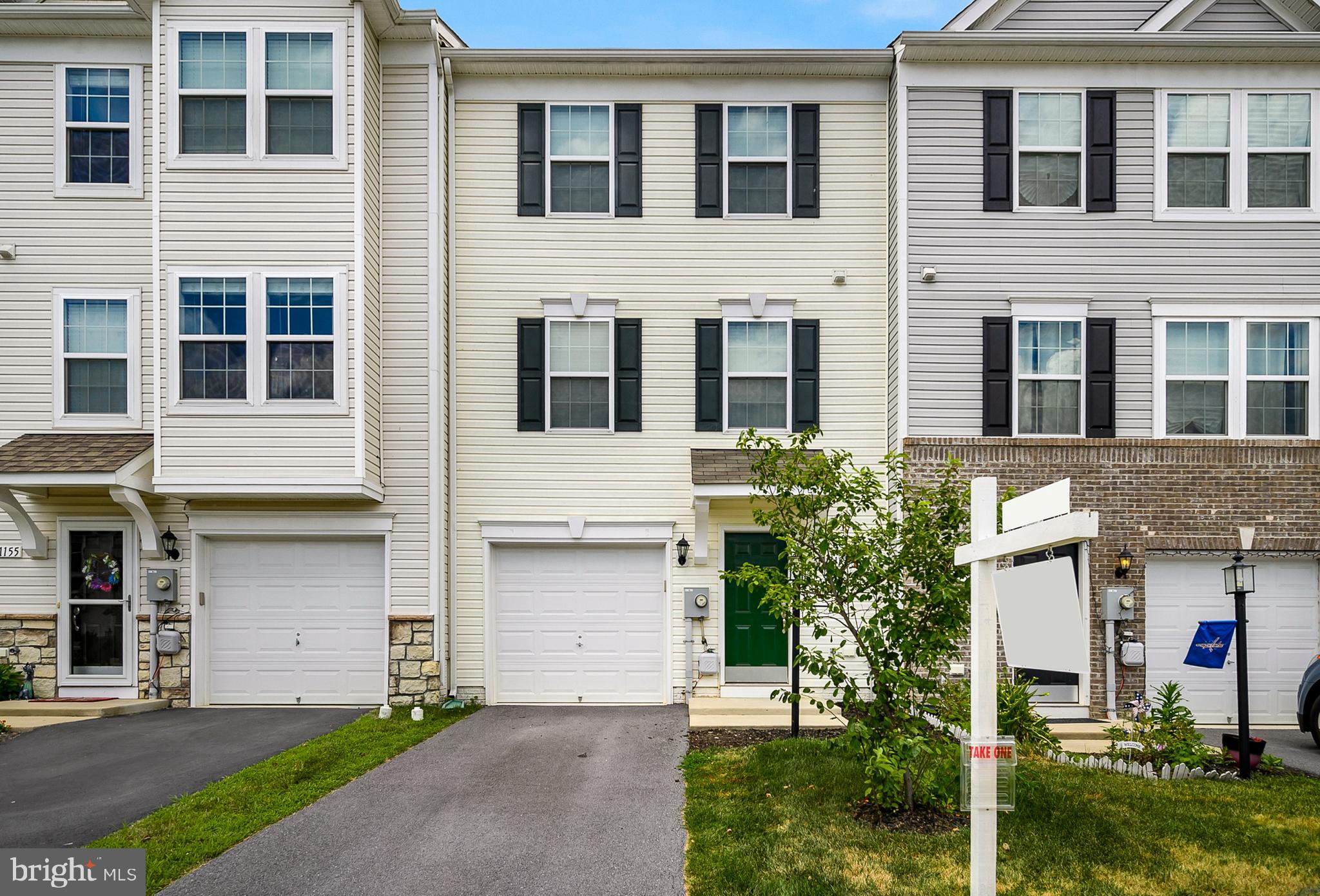 LAKELAND PLACE - Residential