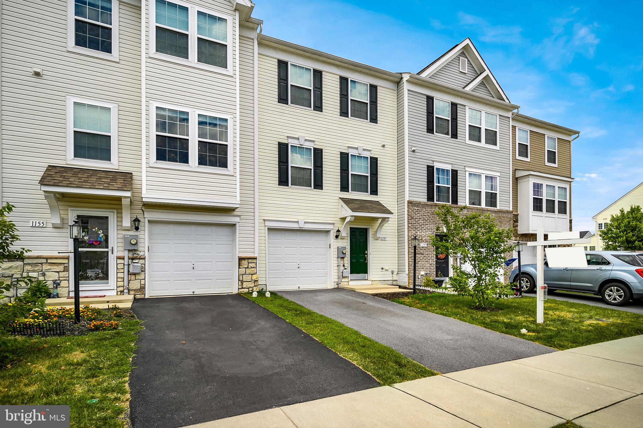 LAKELAND PLACE - Residential